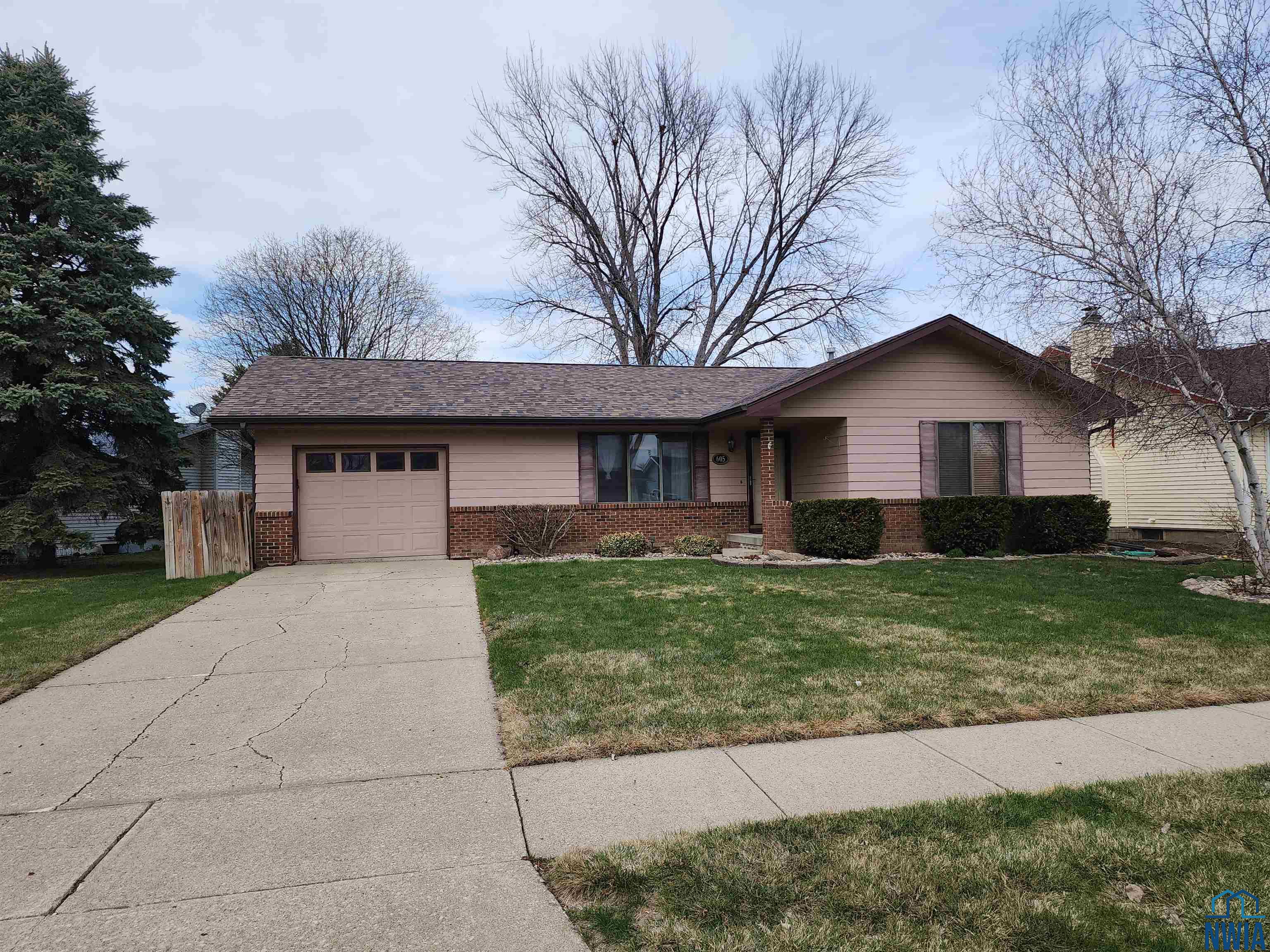 605 Stagecoach Road, South Sioux City, NE 68776 