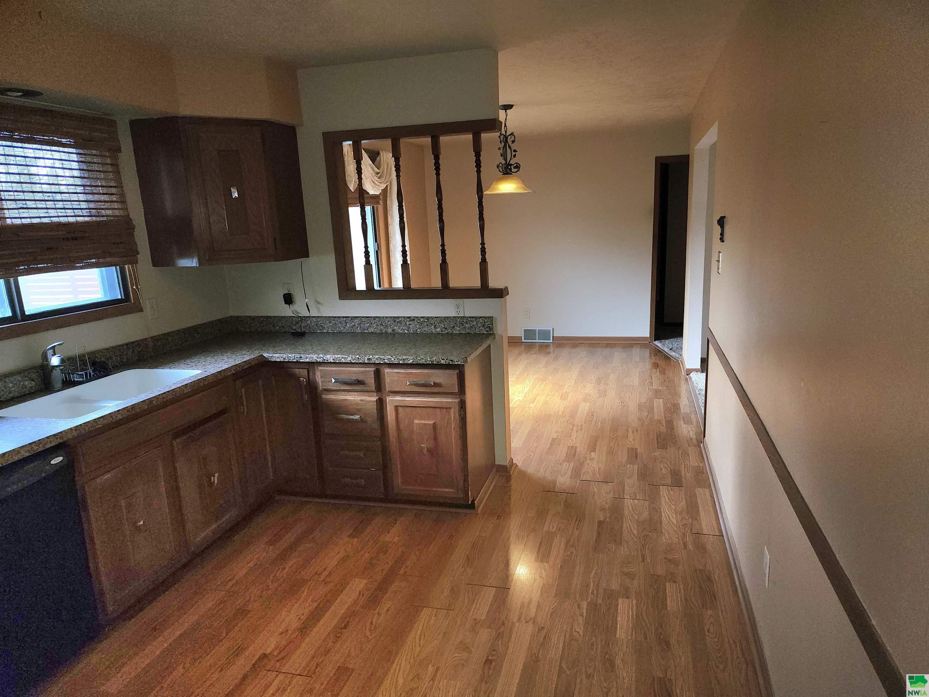 MLS #828158