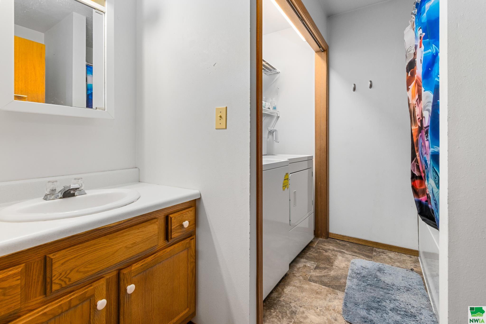 MLS #828175