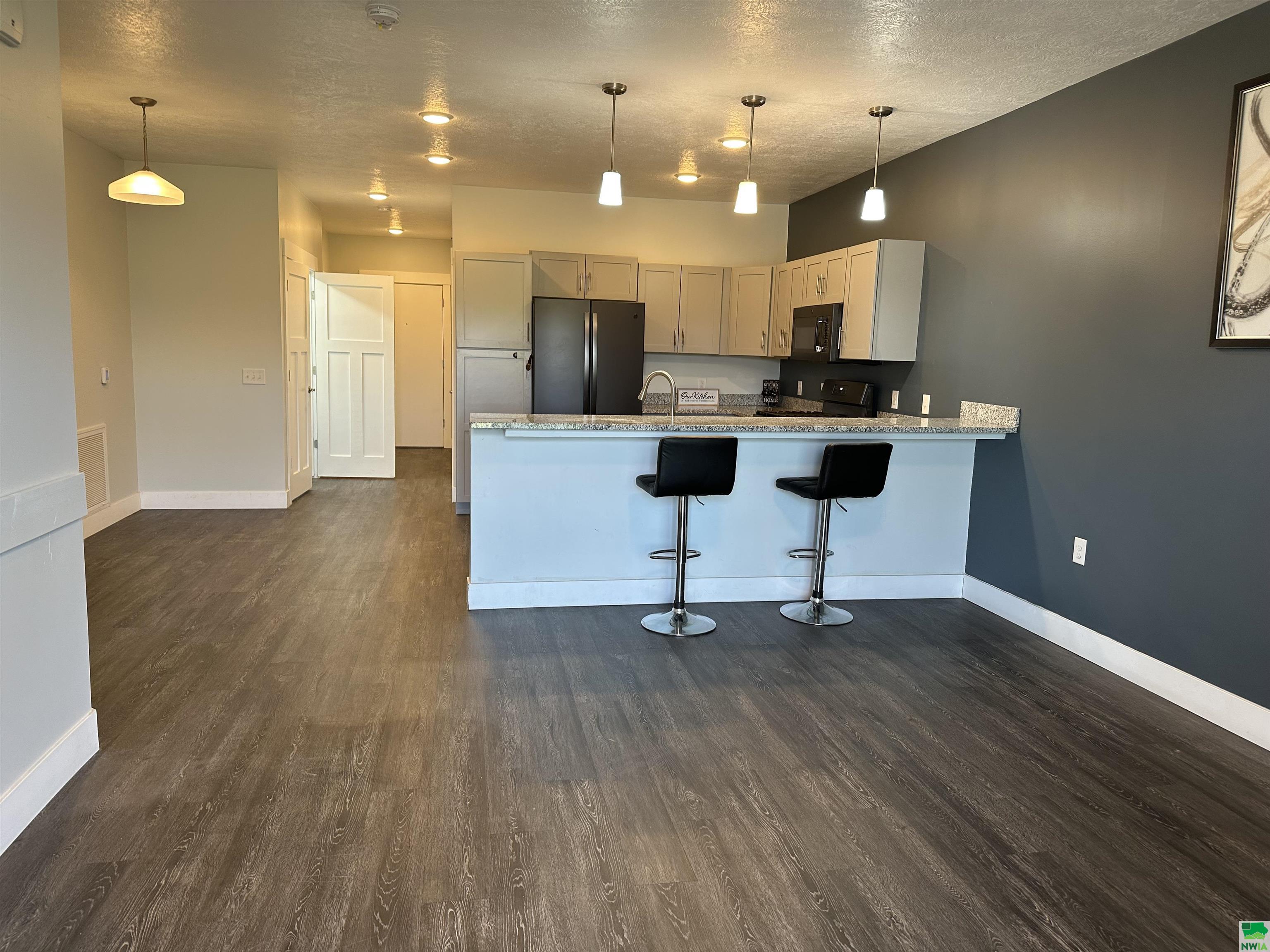 MLS #828177