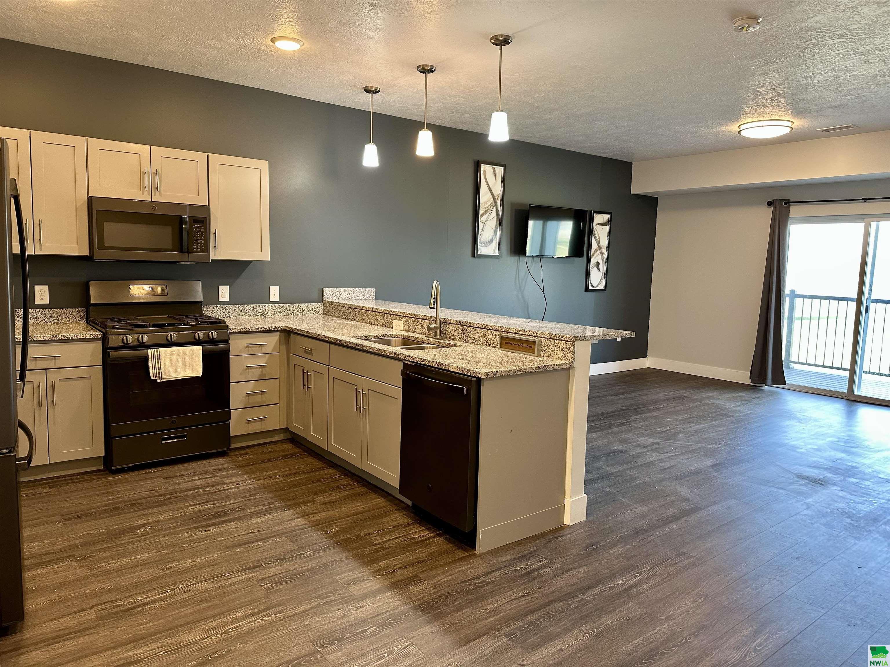 MLS #828177