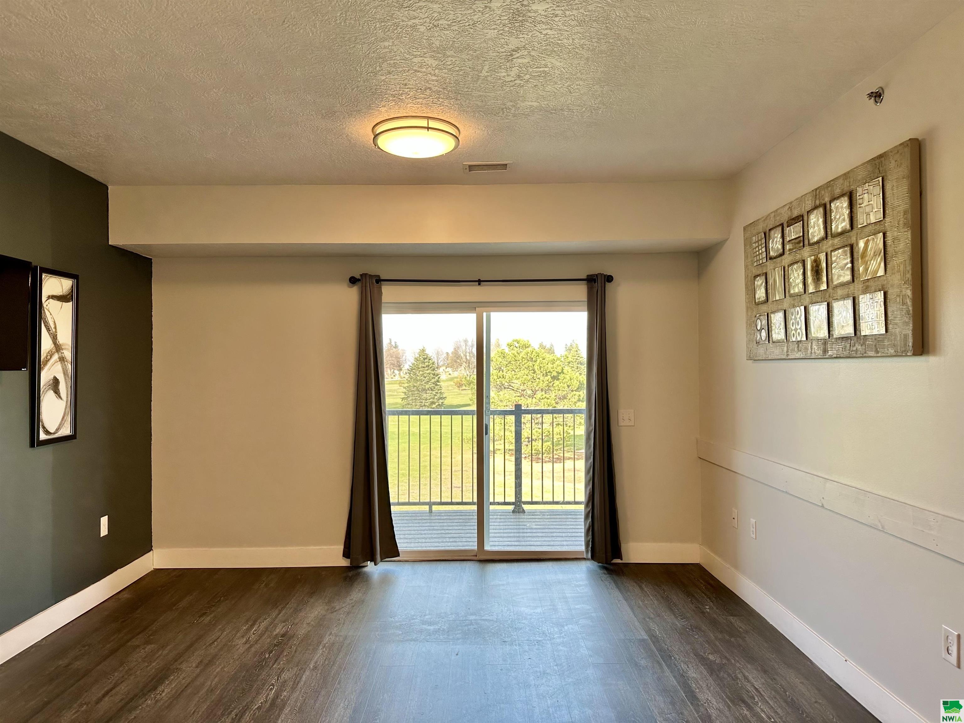 MLS #828177