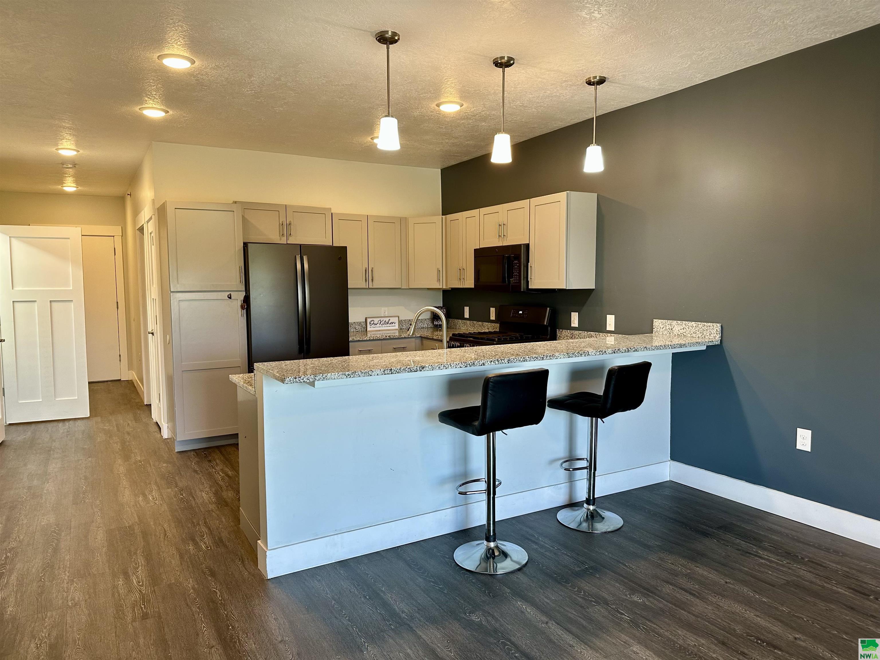 MLS #828177