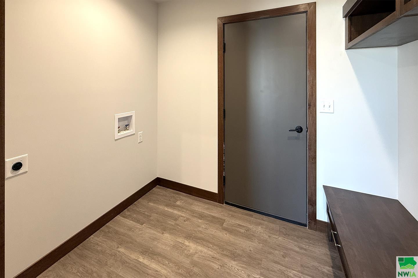 MLS #828181