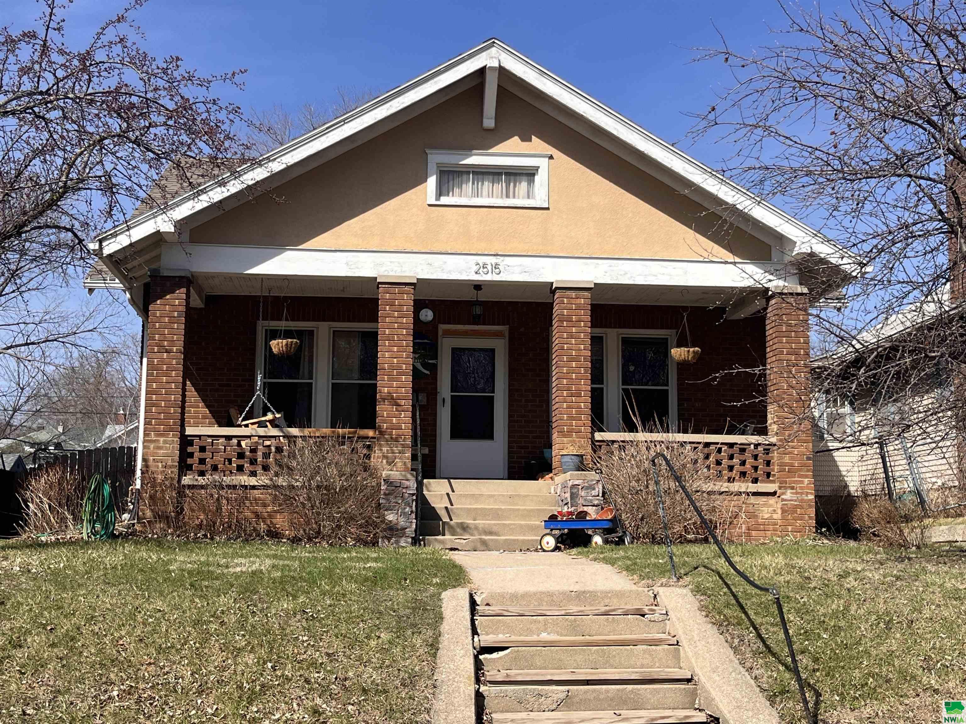 2515 Jennings Street, Sioux City, IA 51104 