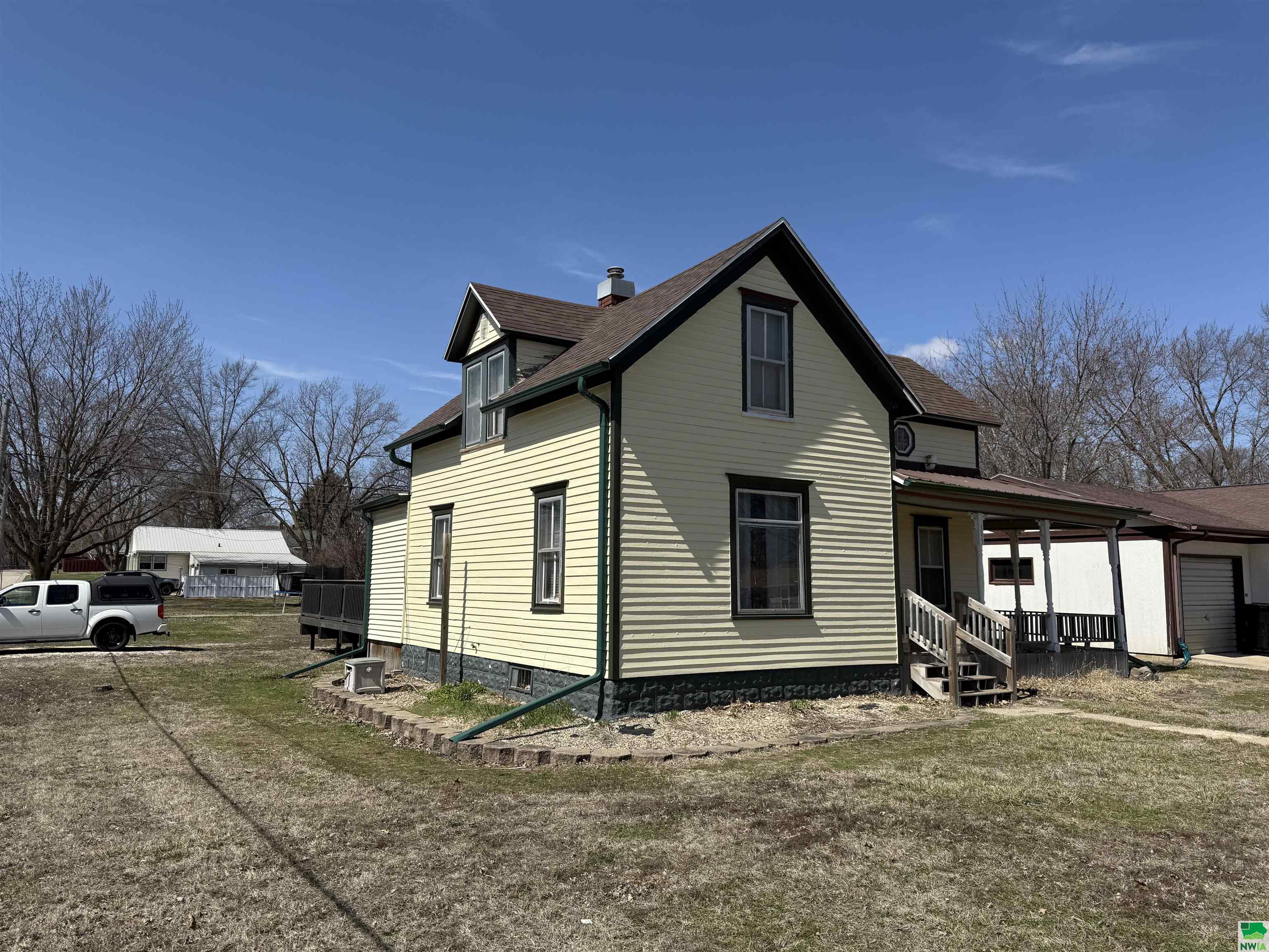 MLS #828190