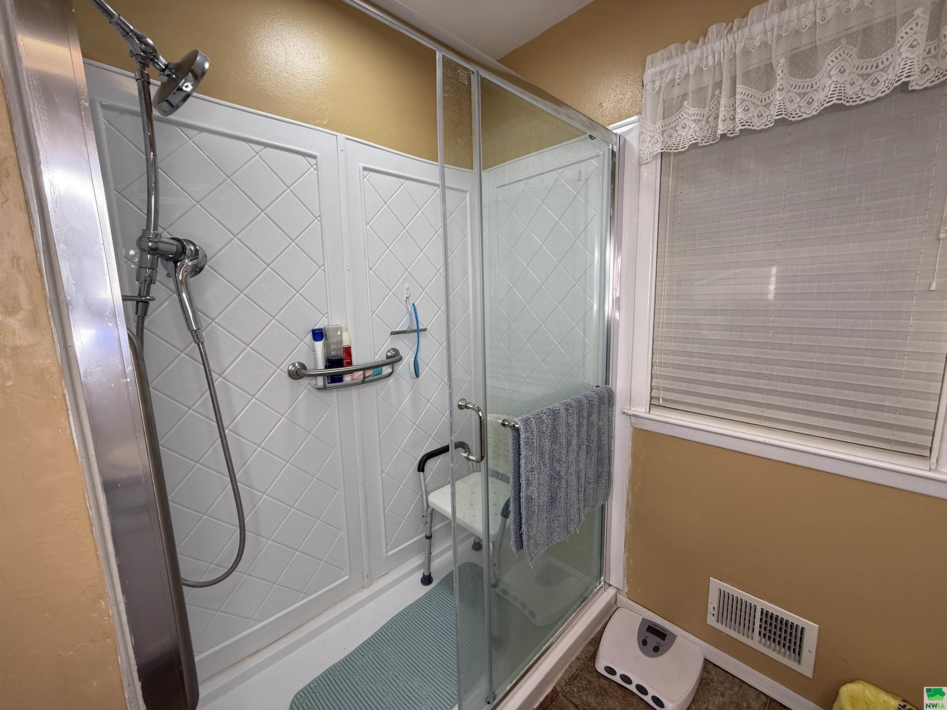 MLS #828191