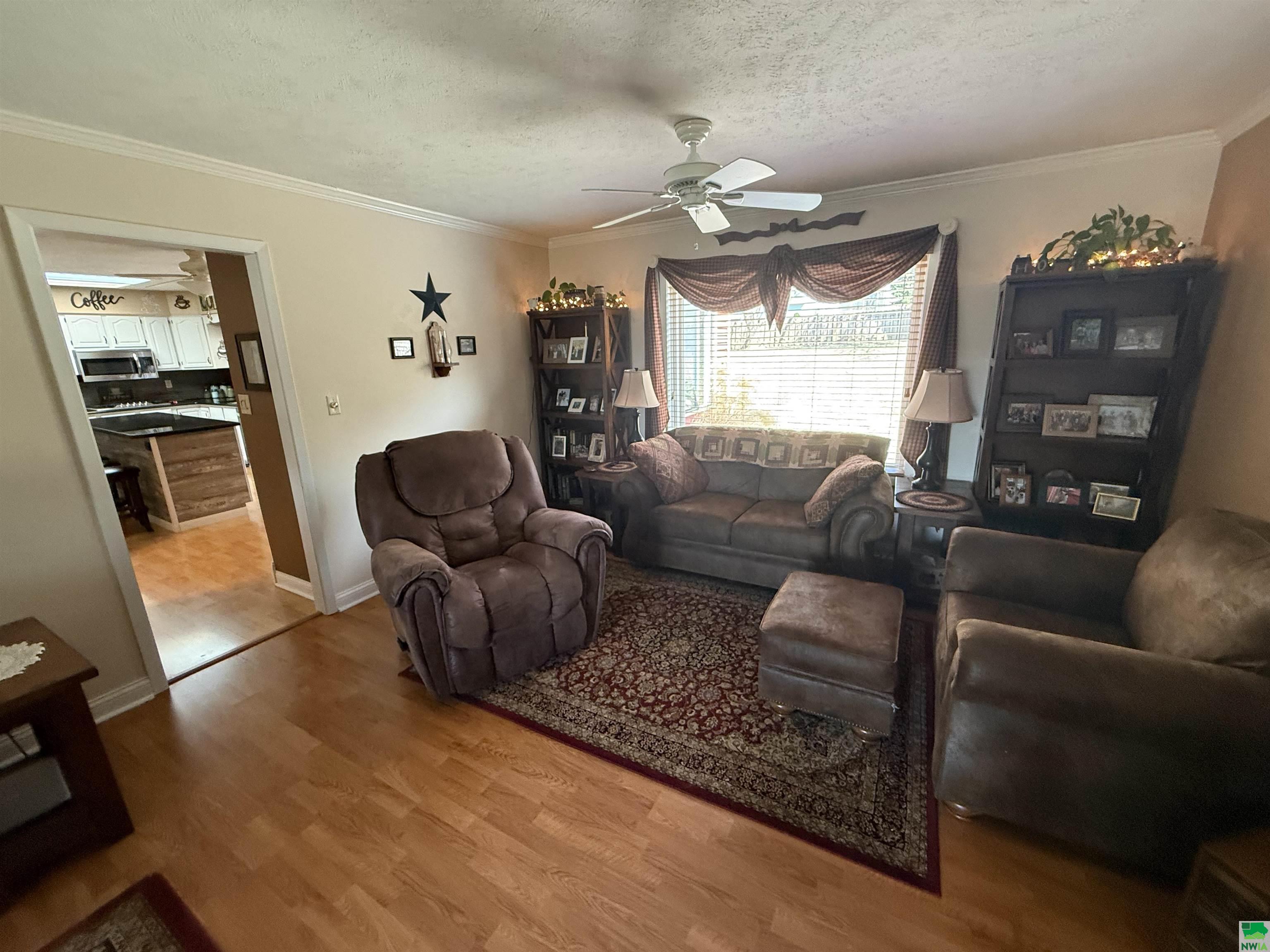 MLS #828195