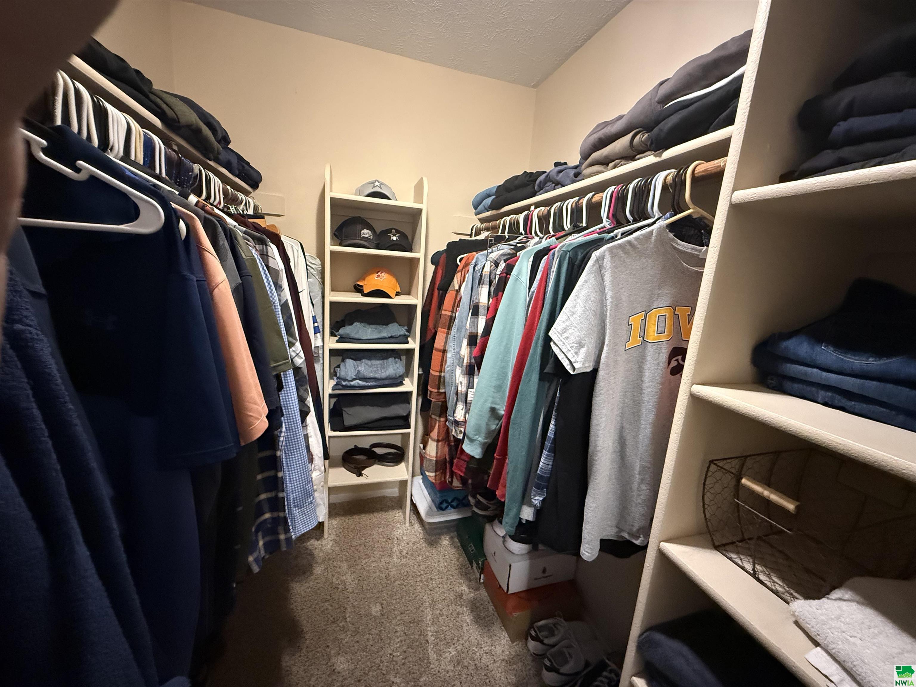 MLS #828195