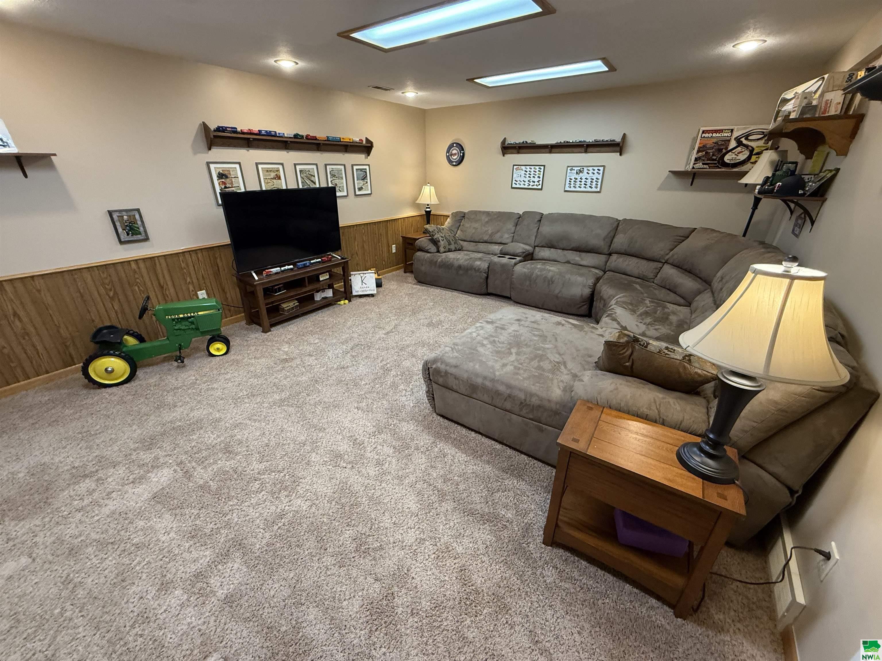 MLS #828195