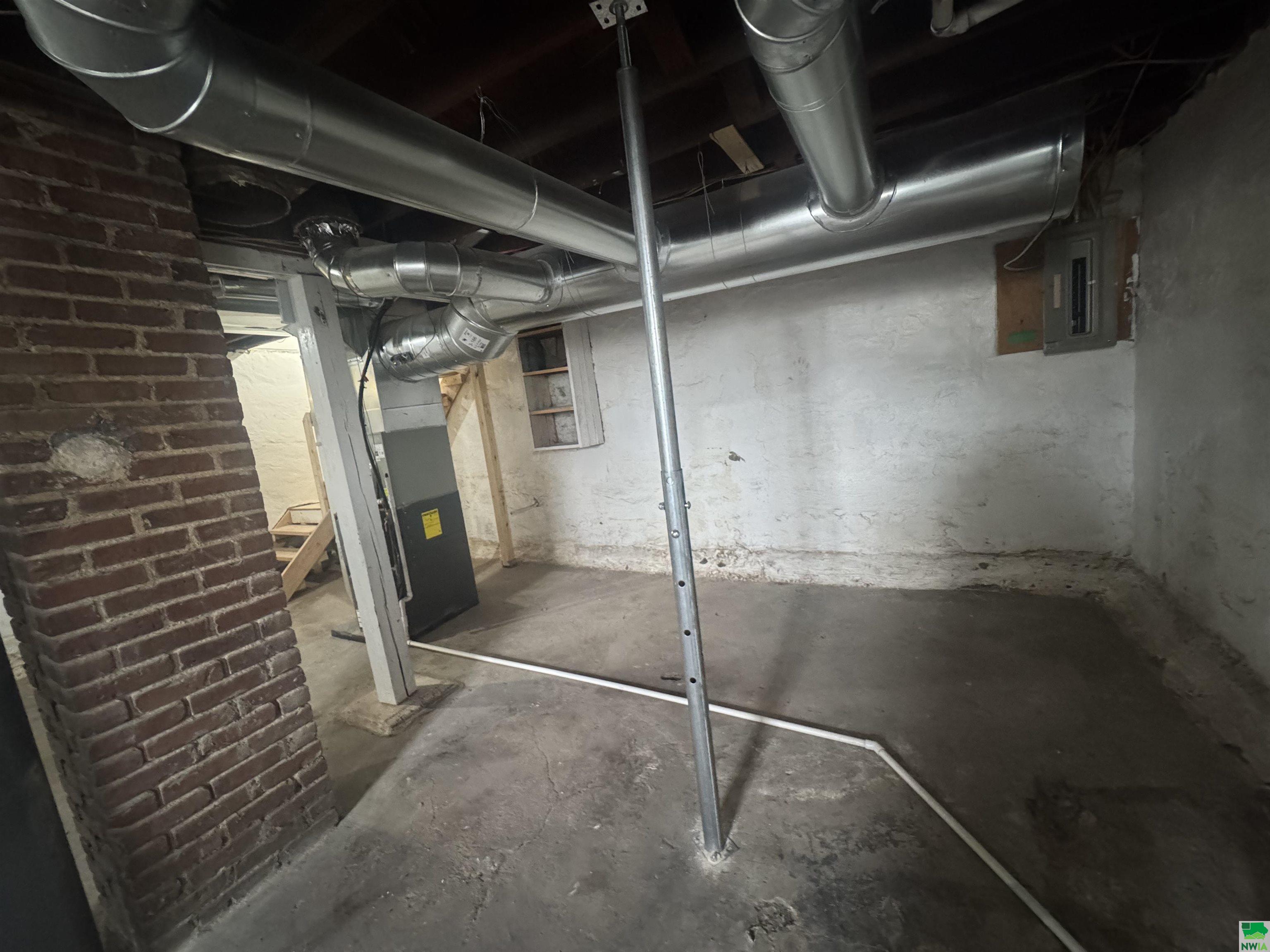MLS #828196