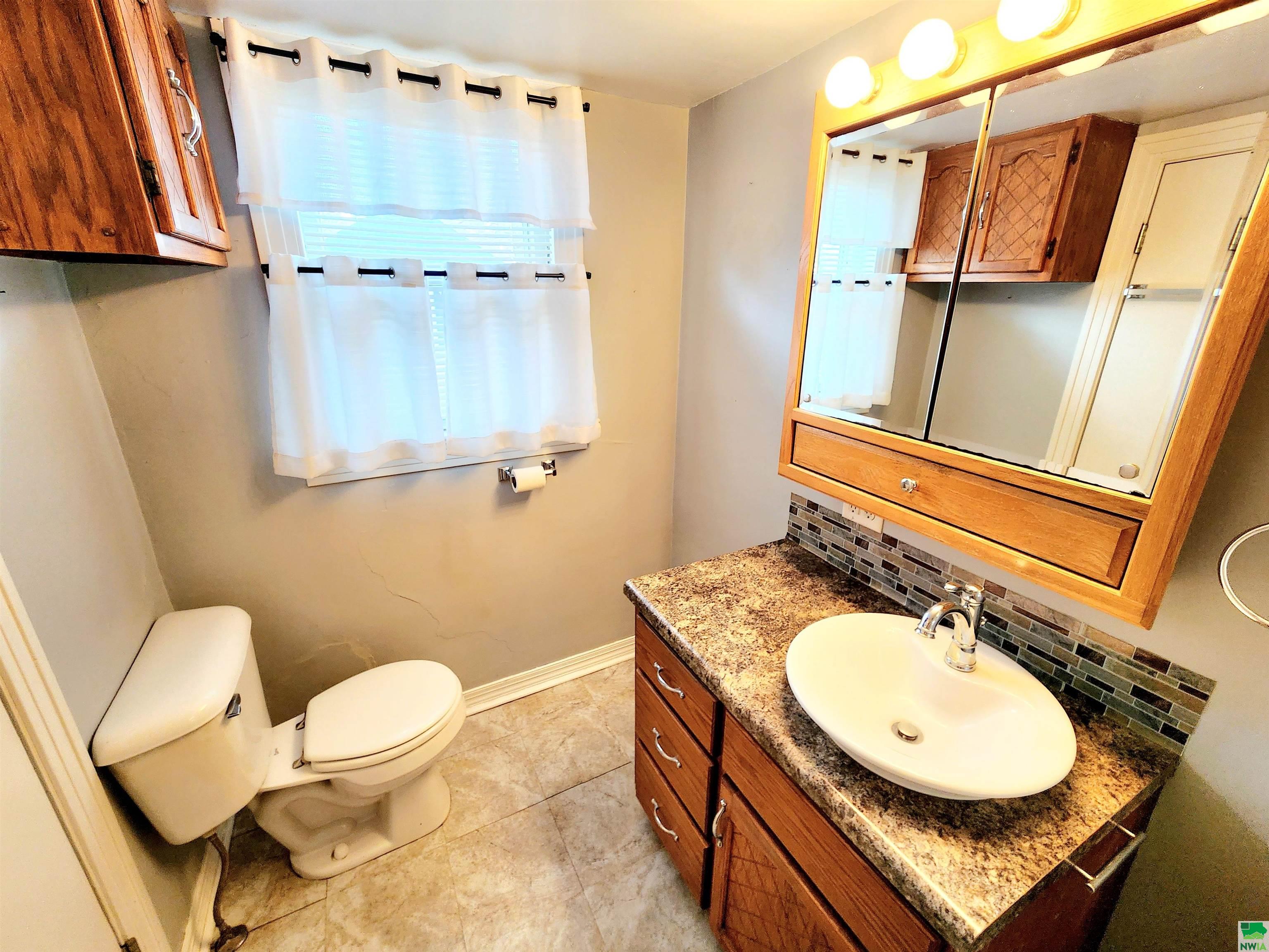 MLS #828197