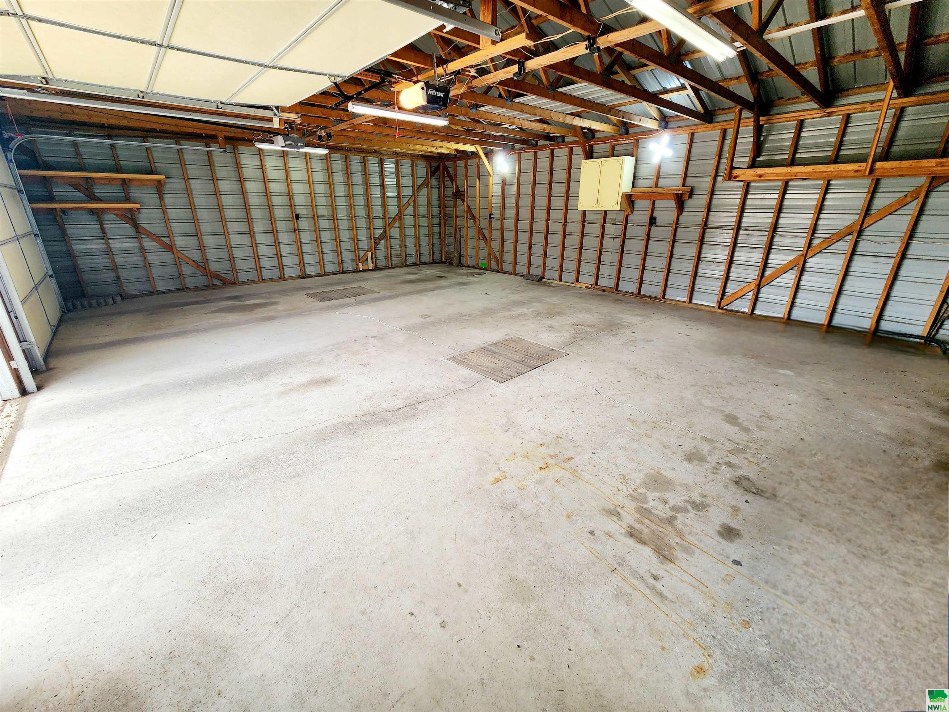 MLS #828197