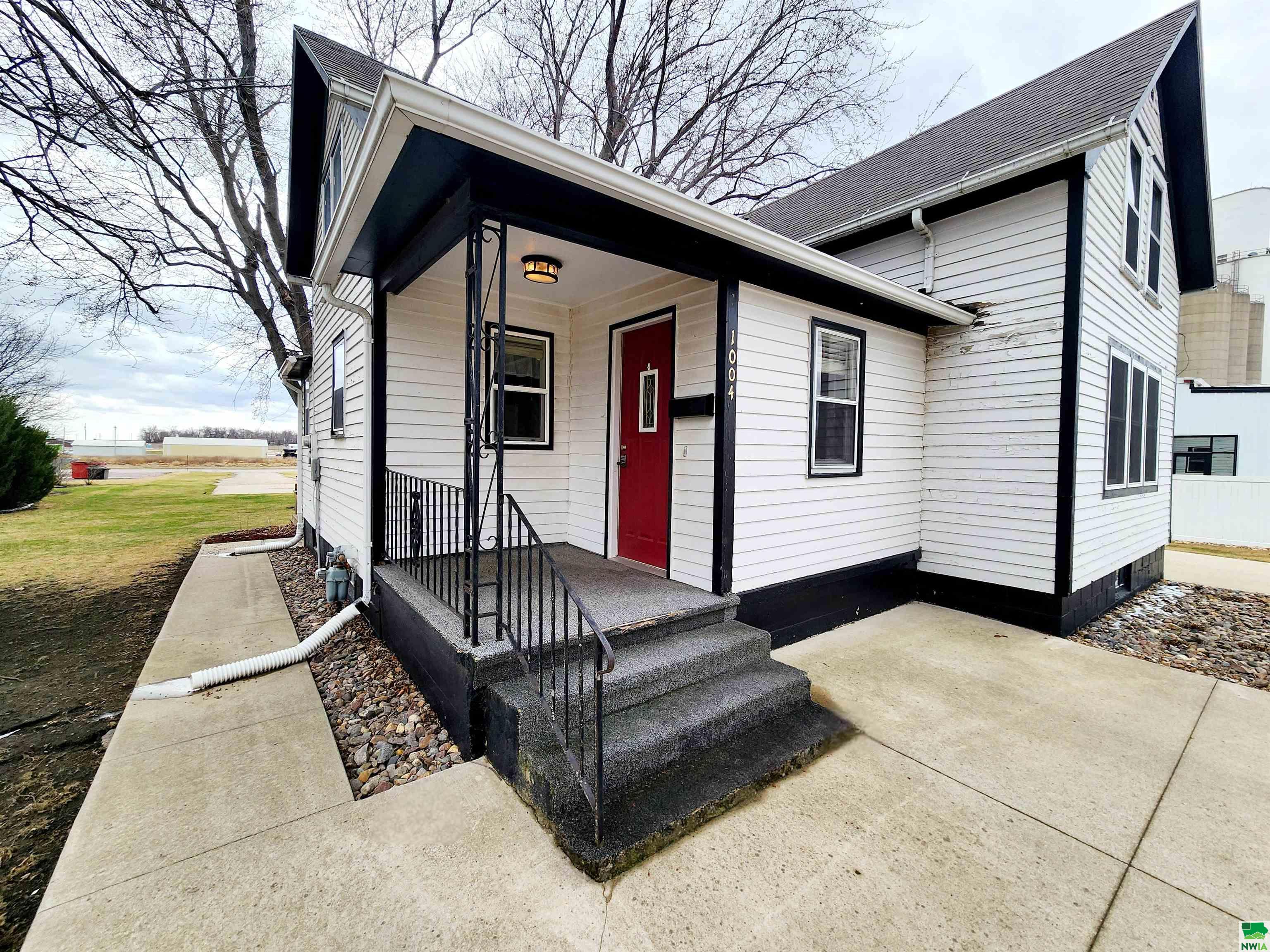 MLS #828197