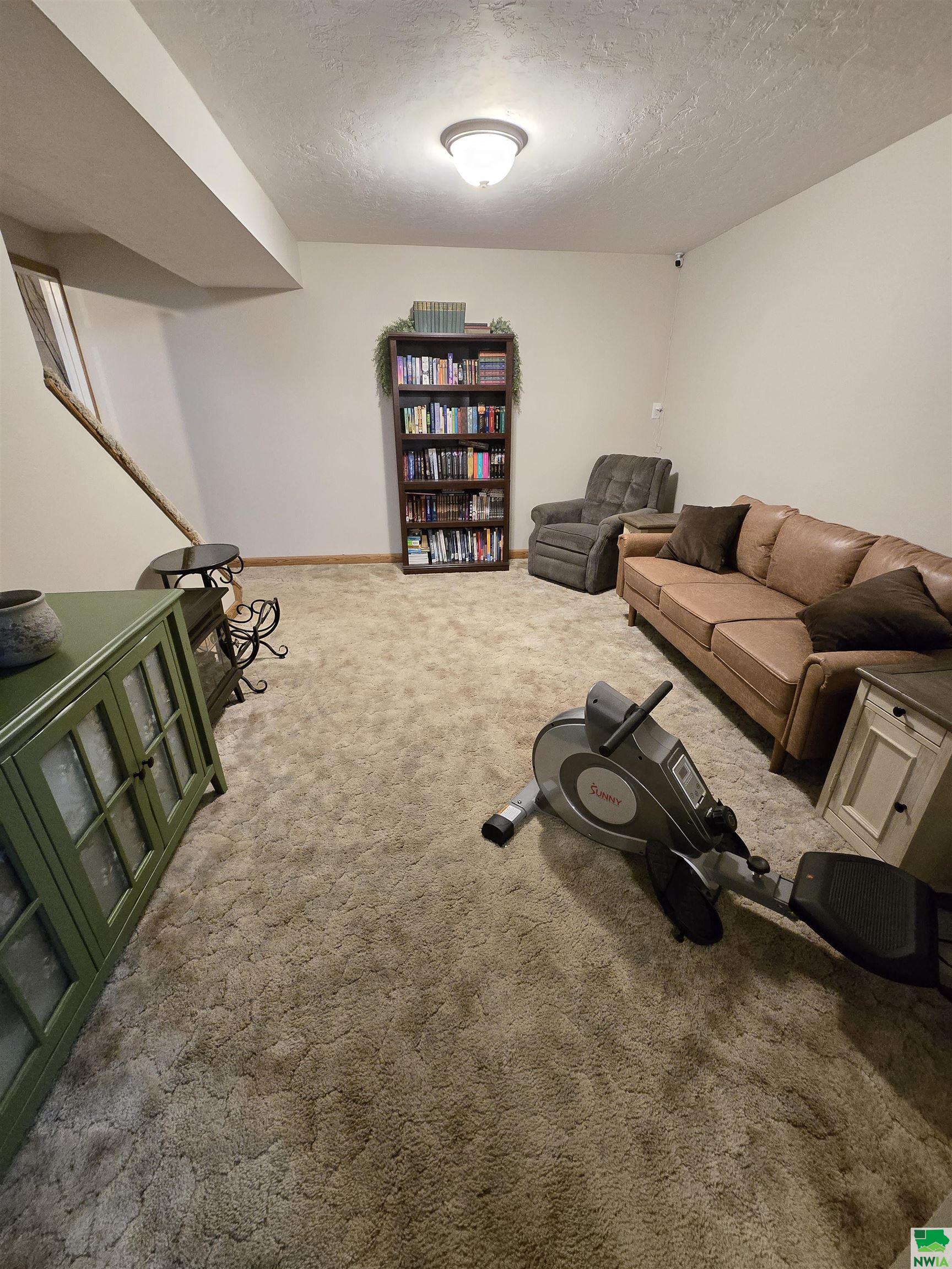 MLS #828198
