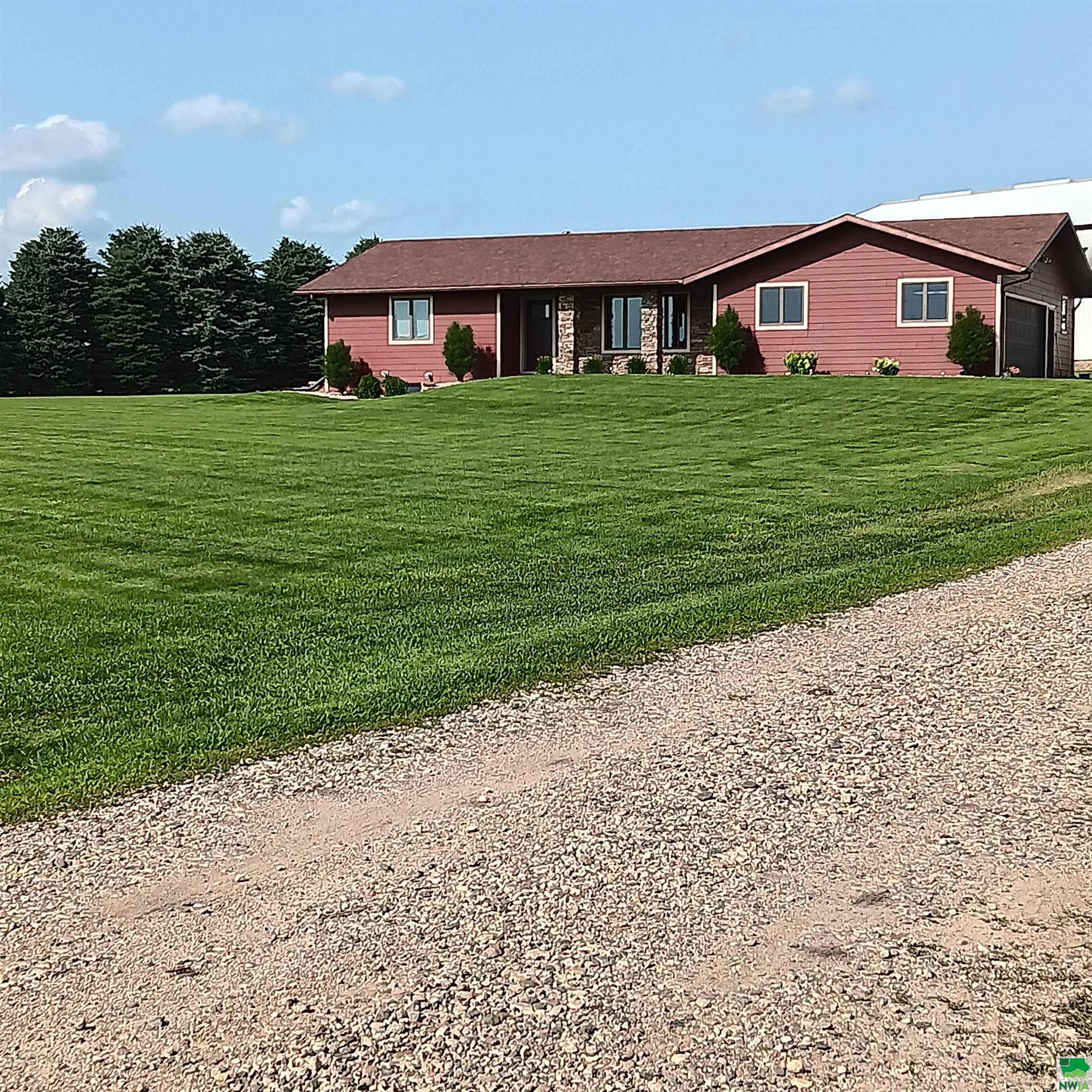 1342 Hickory Ave., Rock Rapids, IA 51246 