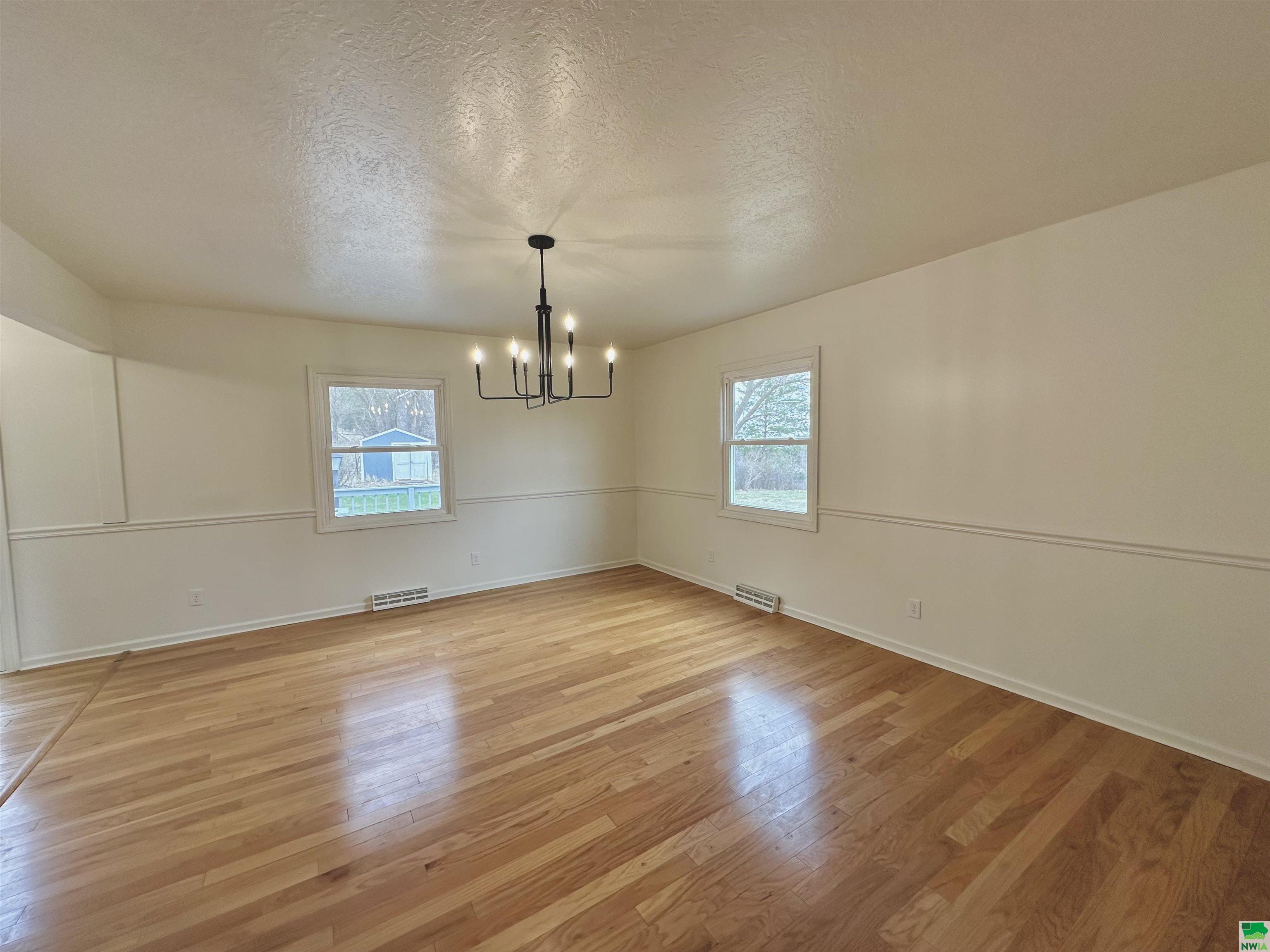 MLS #828201