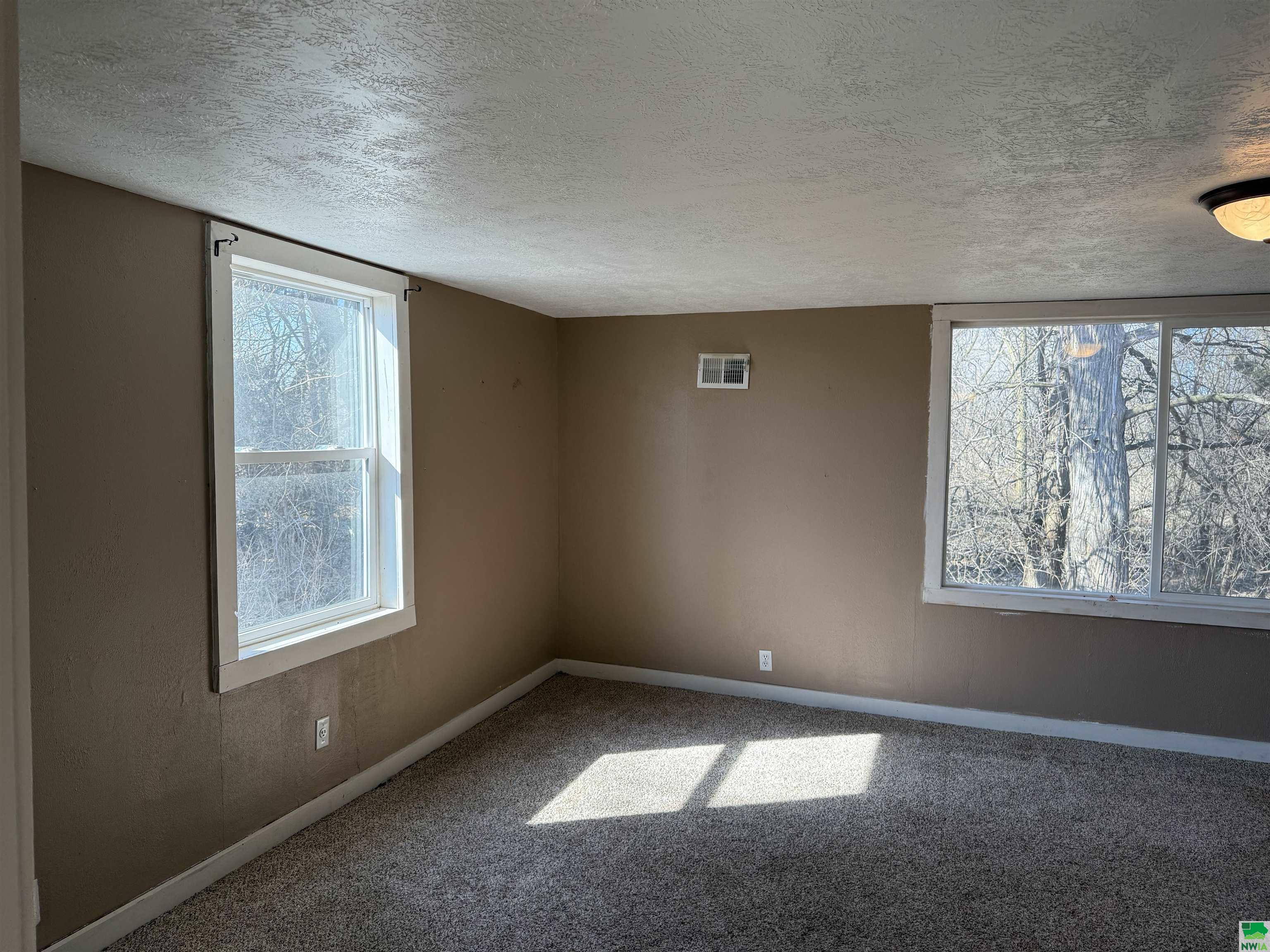 MLS #828202