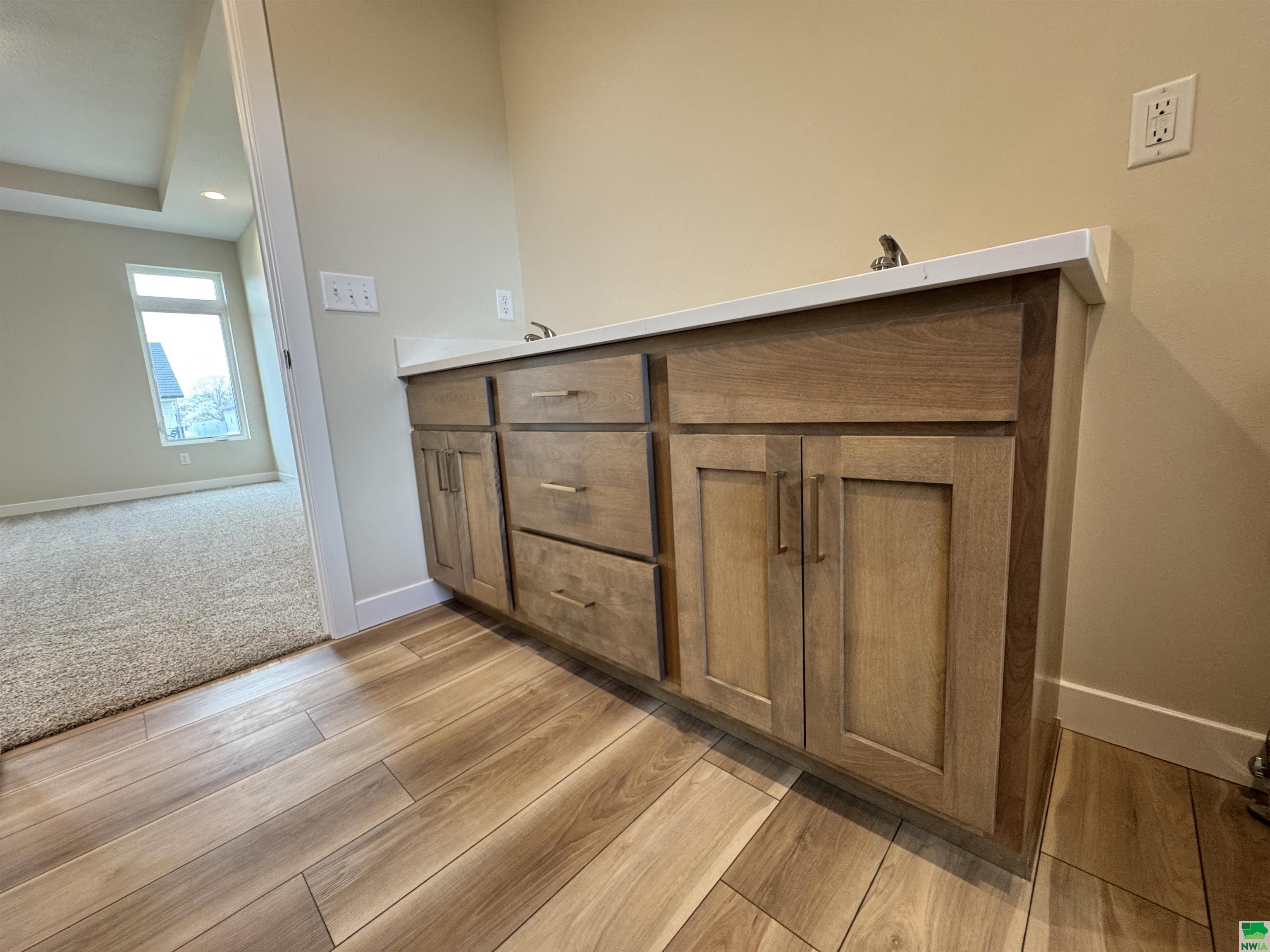 MLS #828205