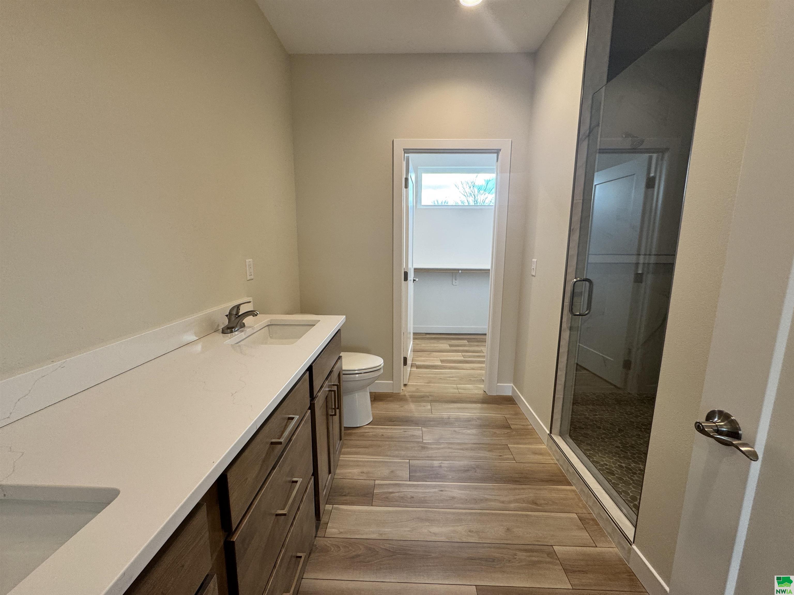 MLS #828205