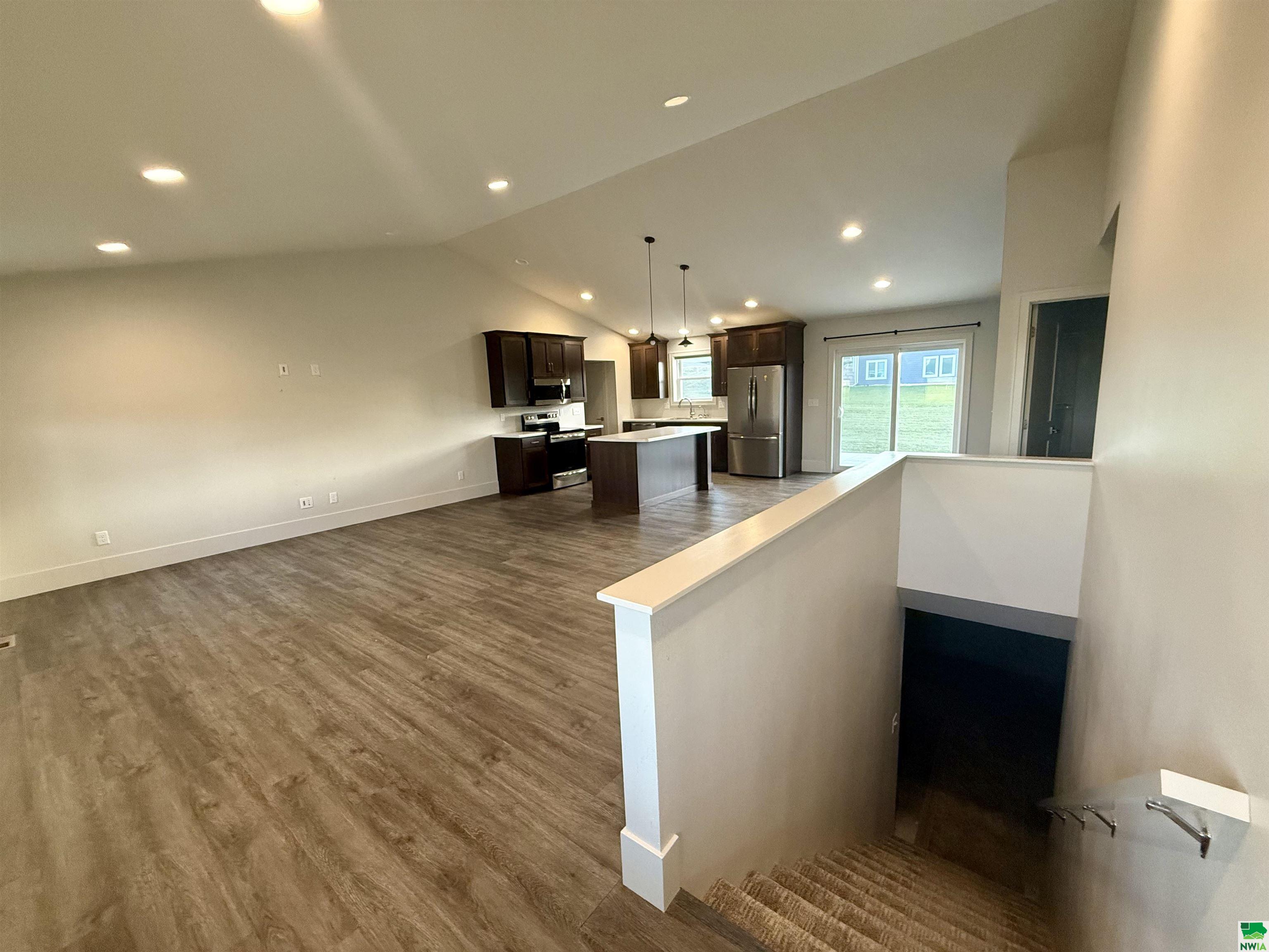 MLS #828206