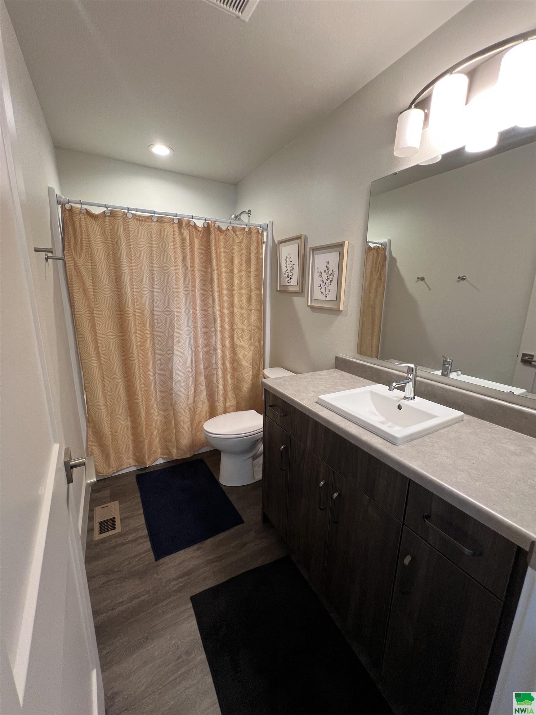 MLS #828206