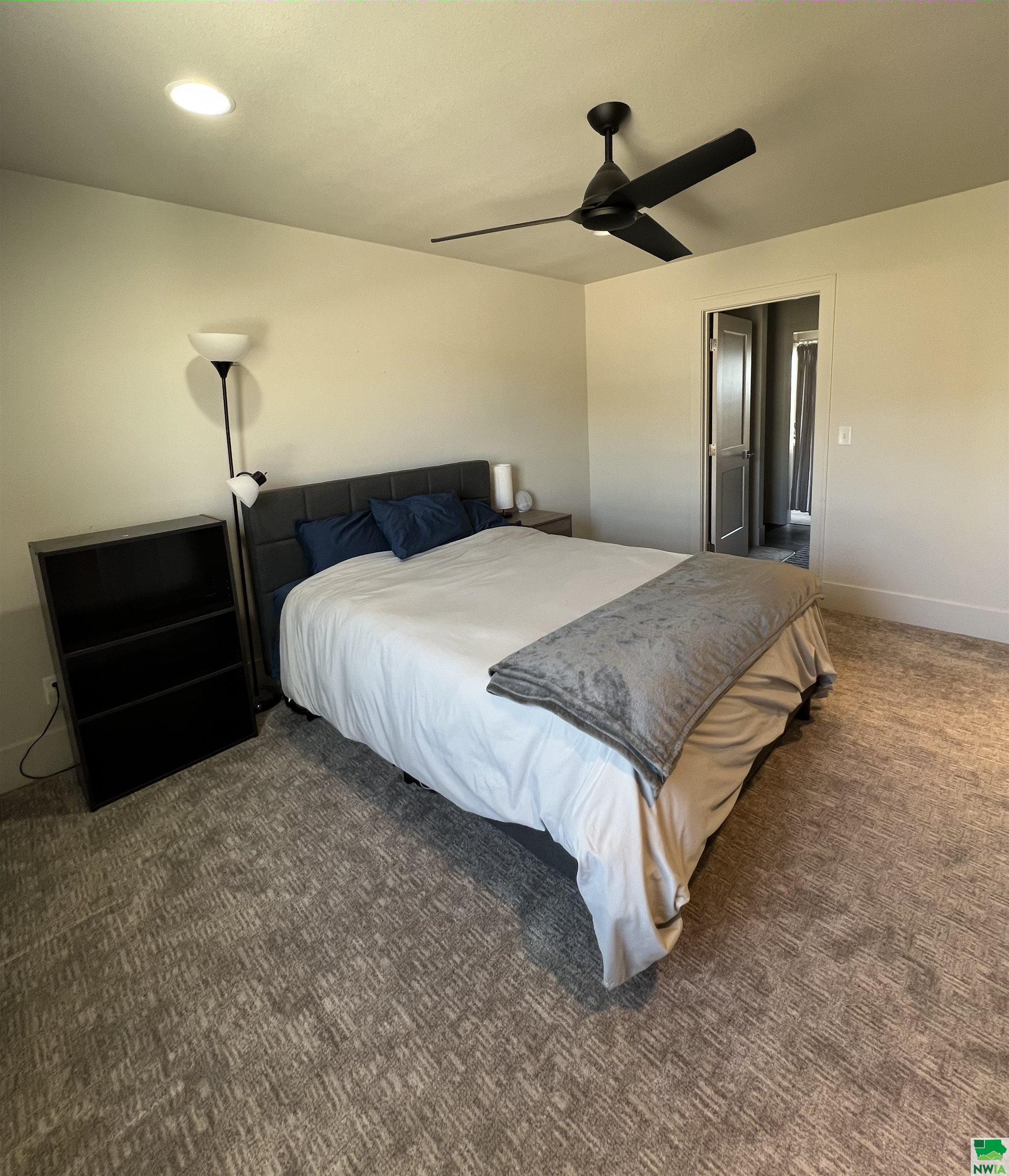 MLS #828206