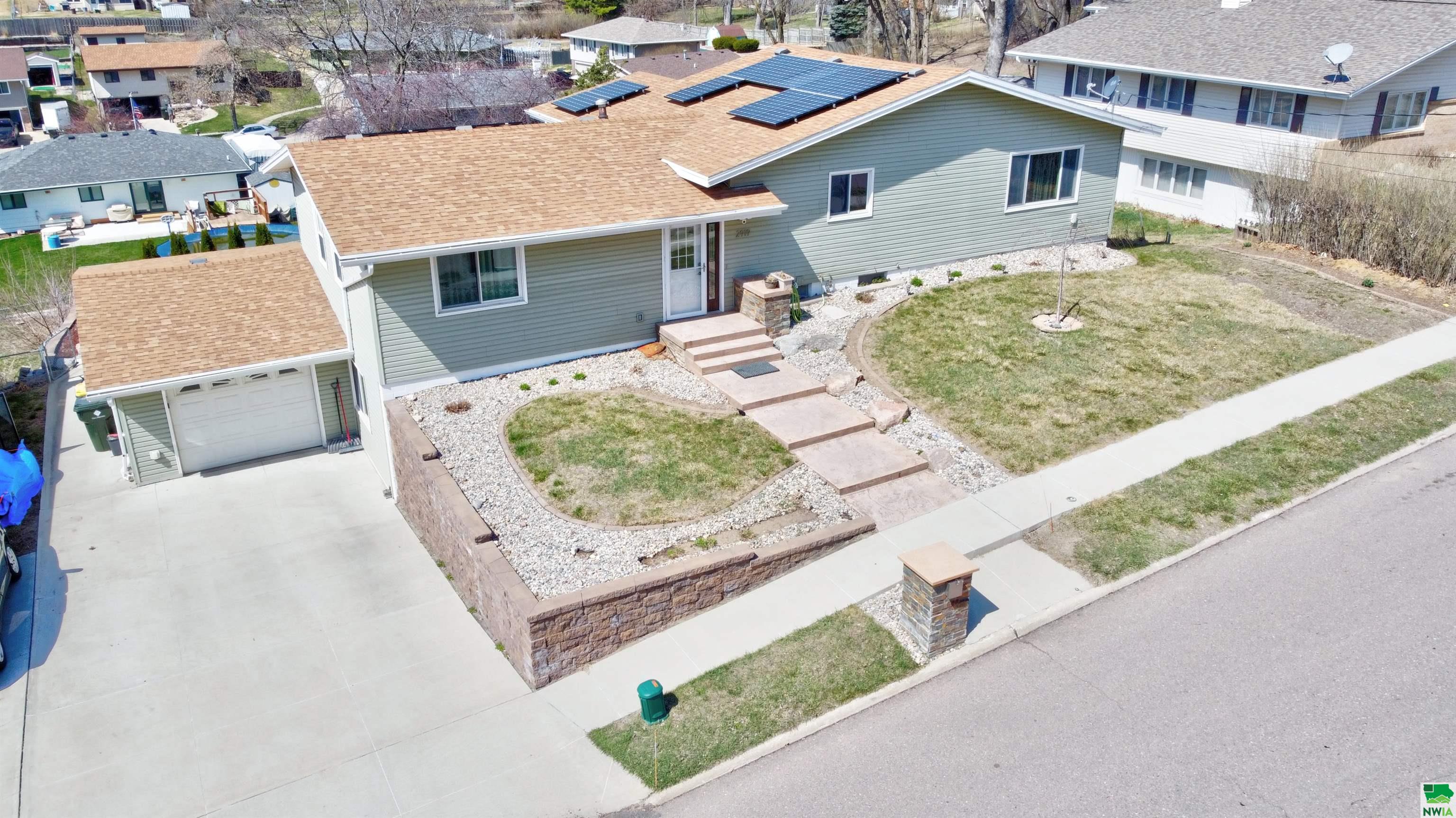 MLS #828207