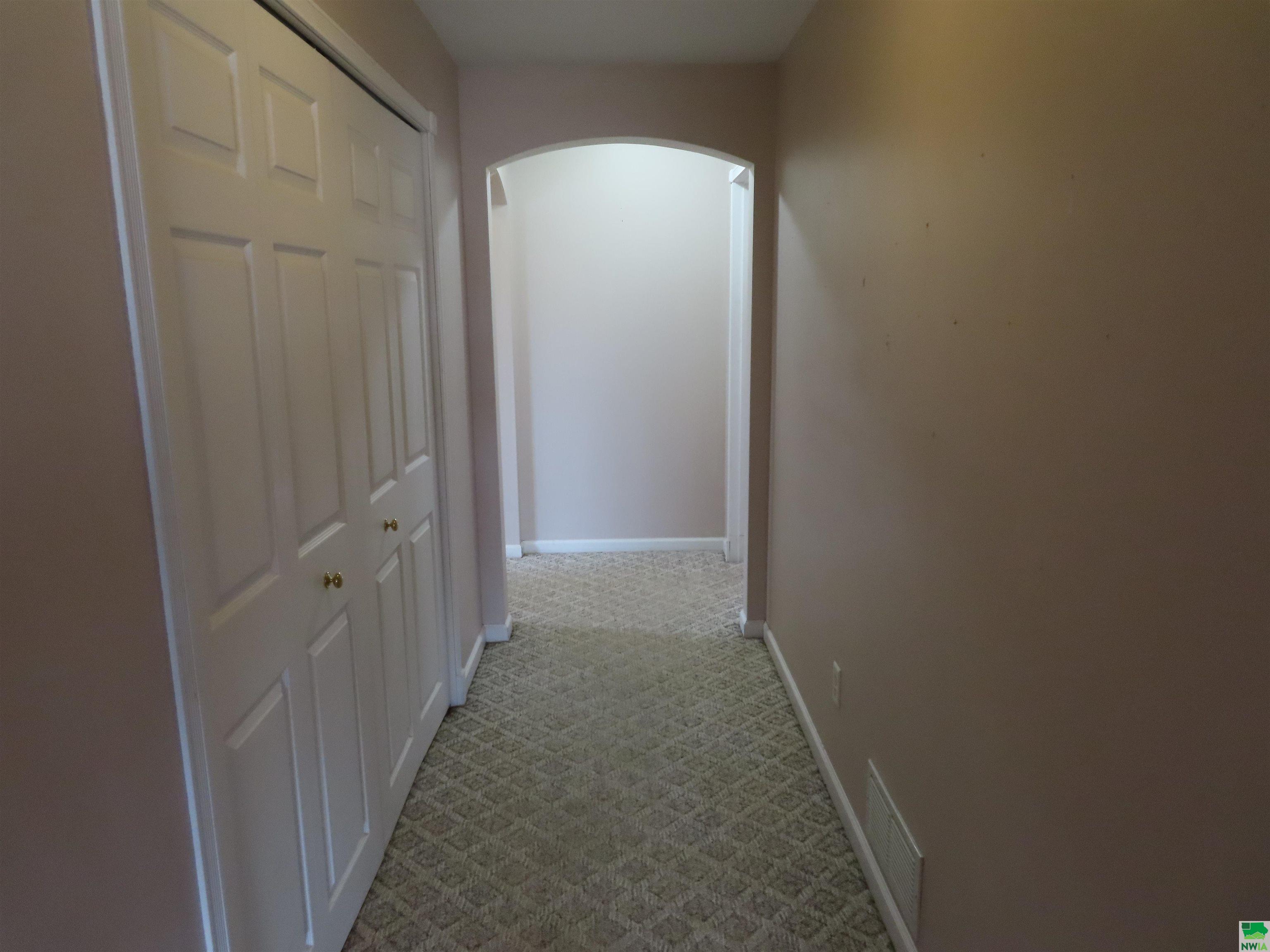 MLS #828208