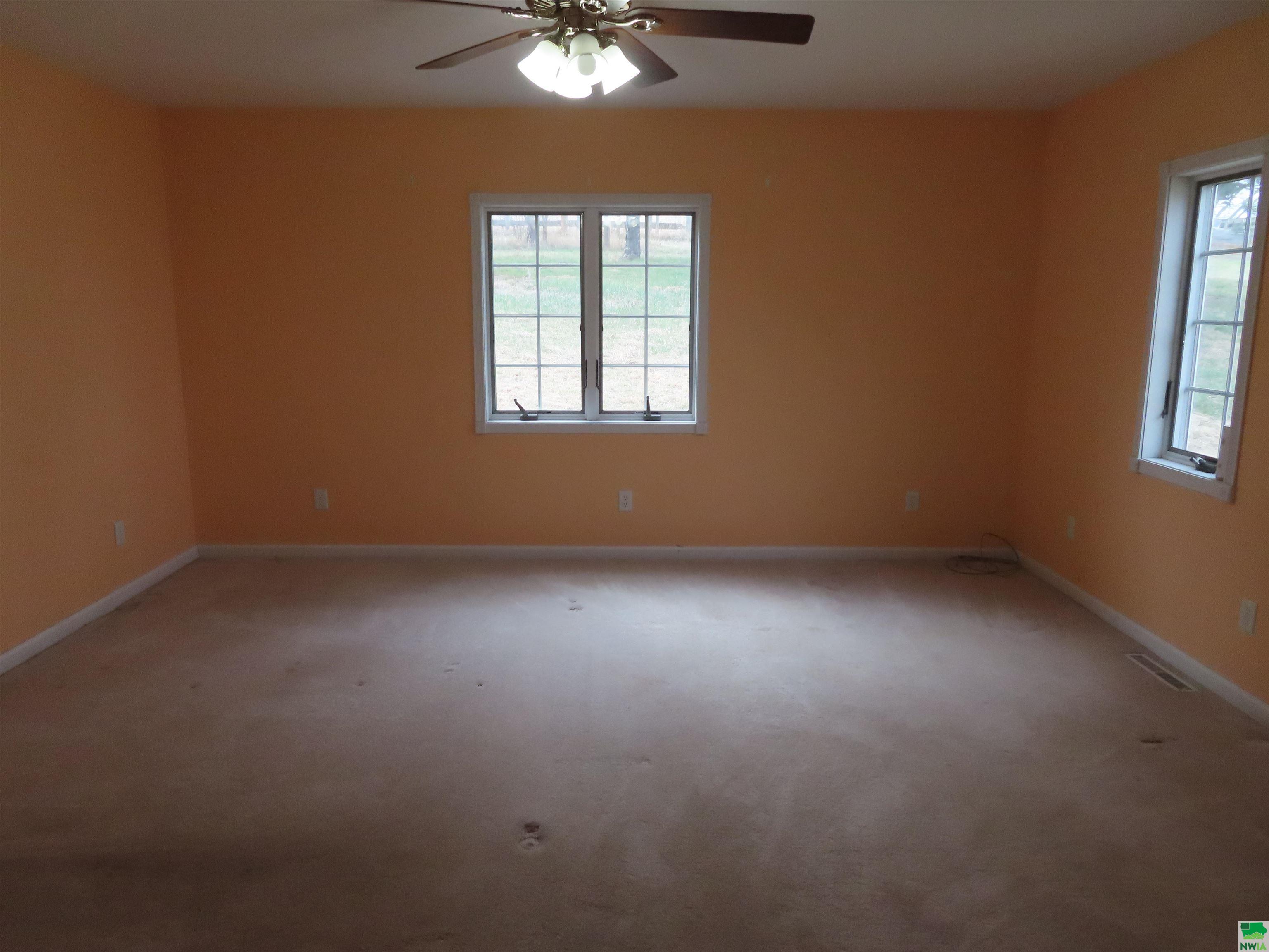 MLS #828208