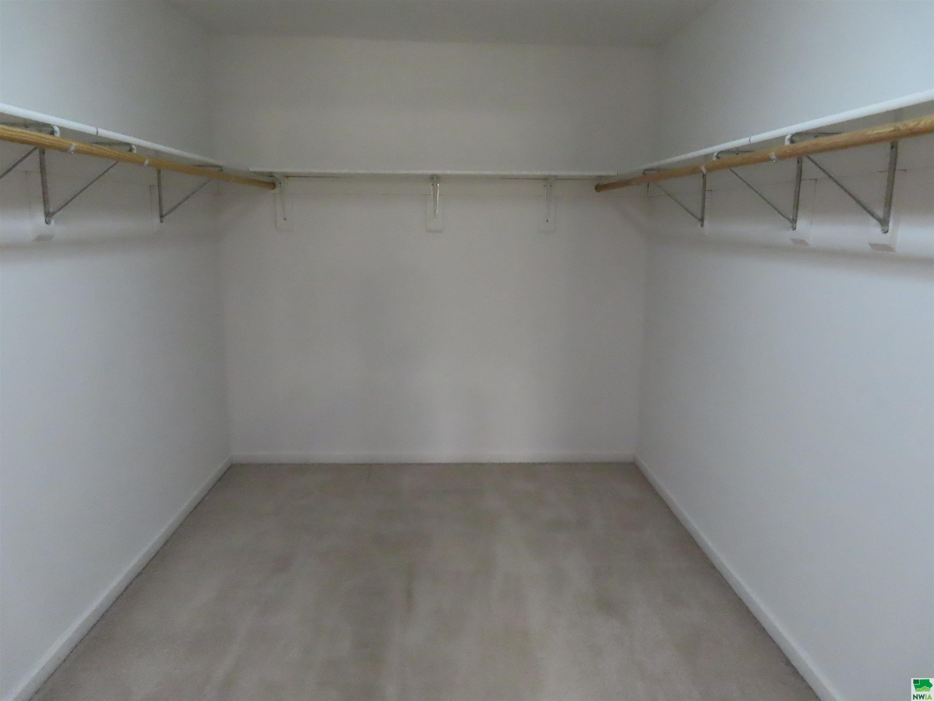 MLS #828208