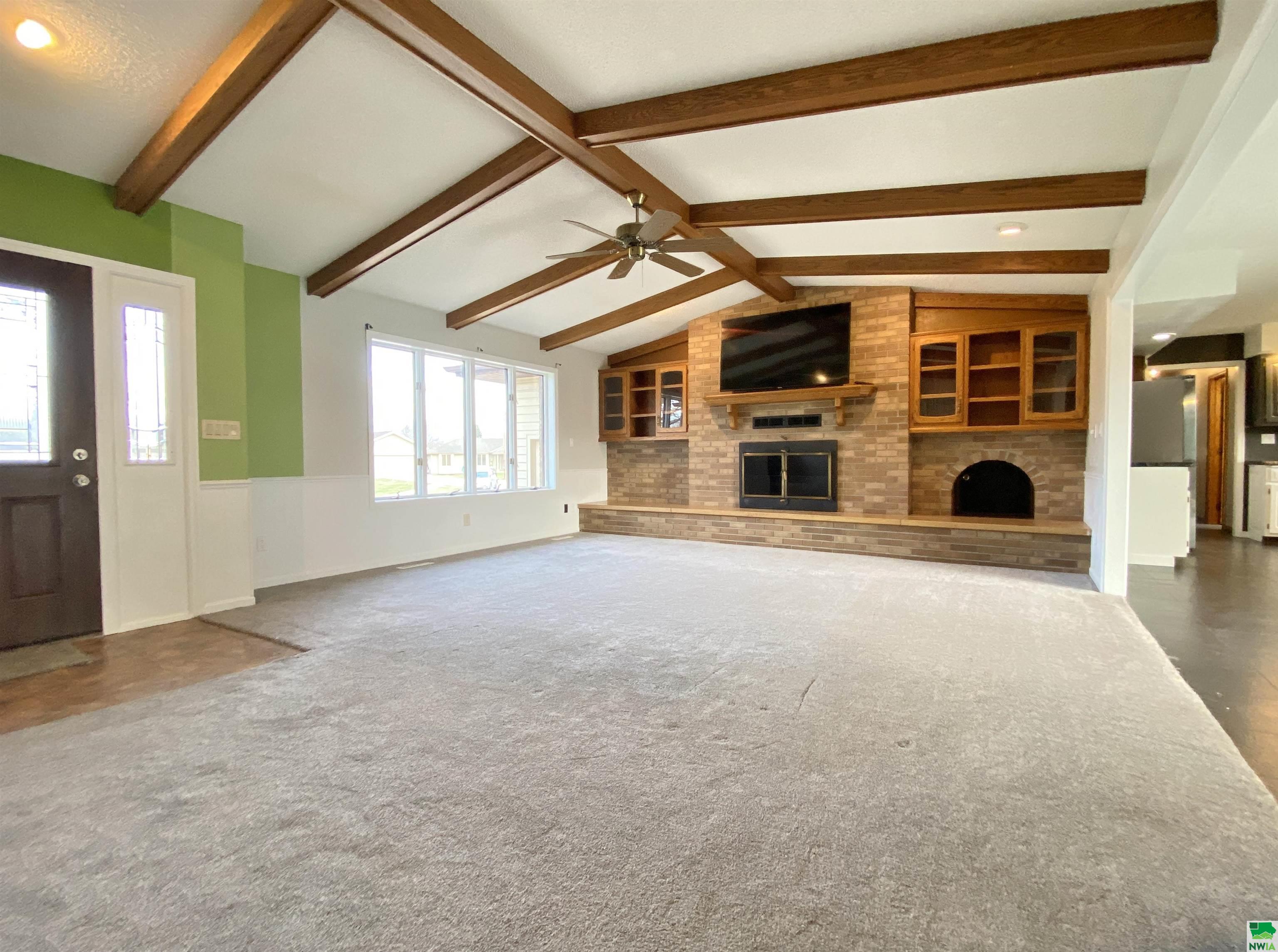 MLS #828233