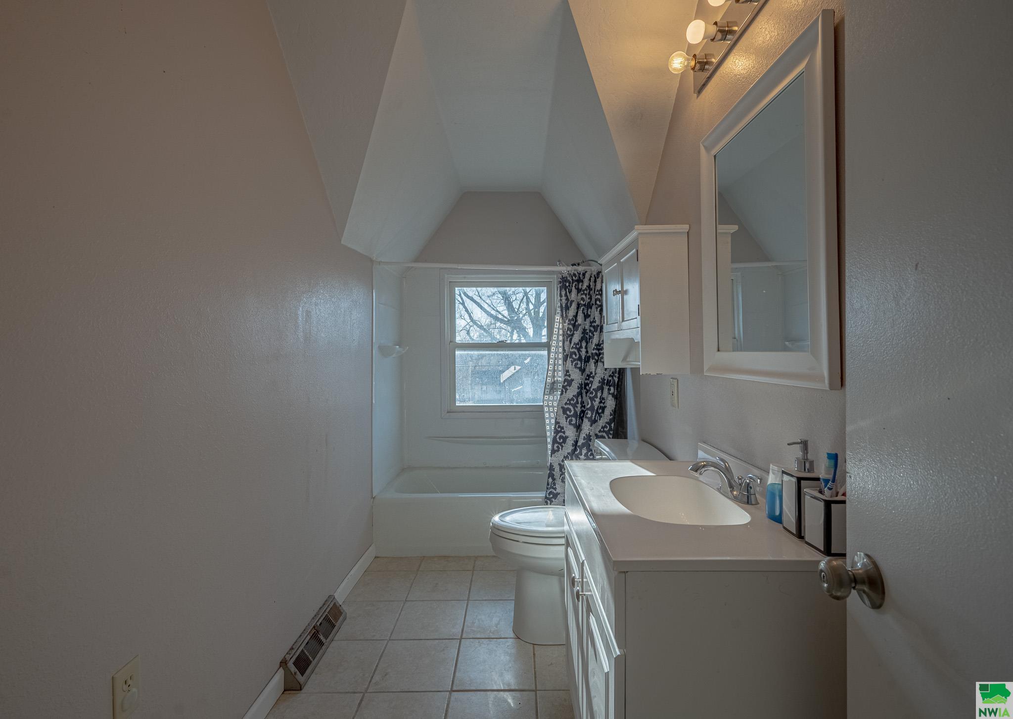 MLS #828235