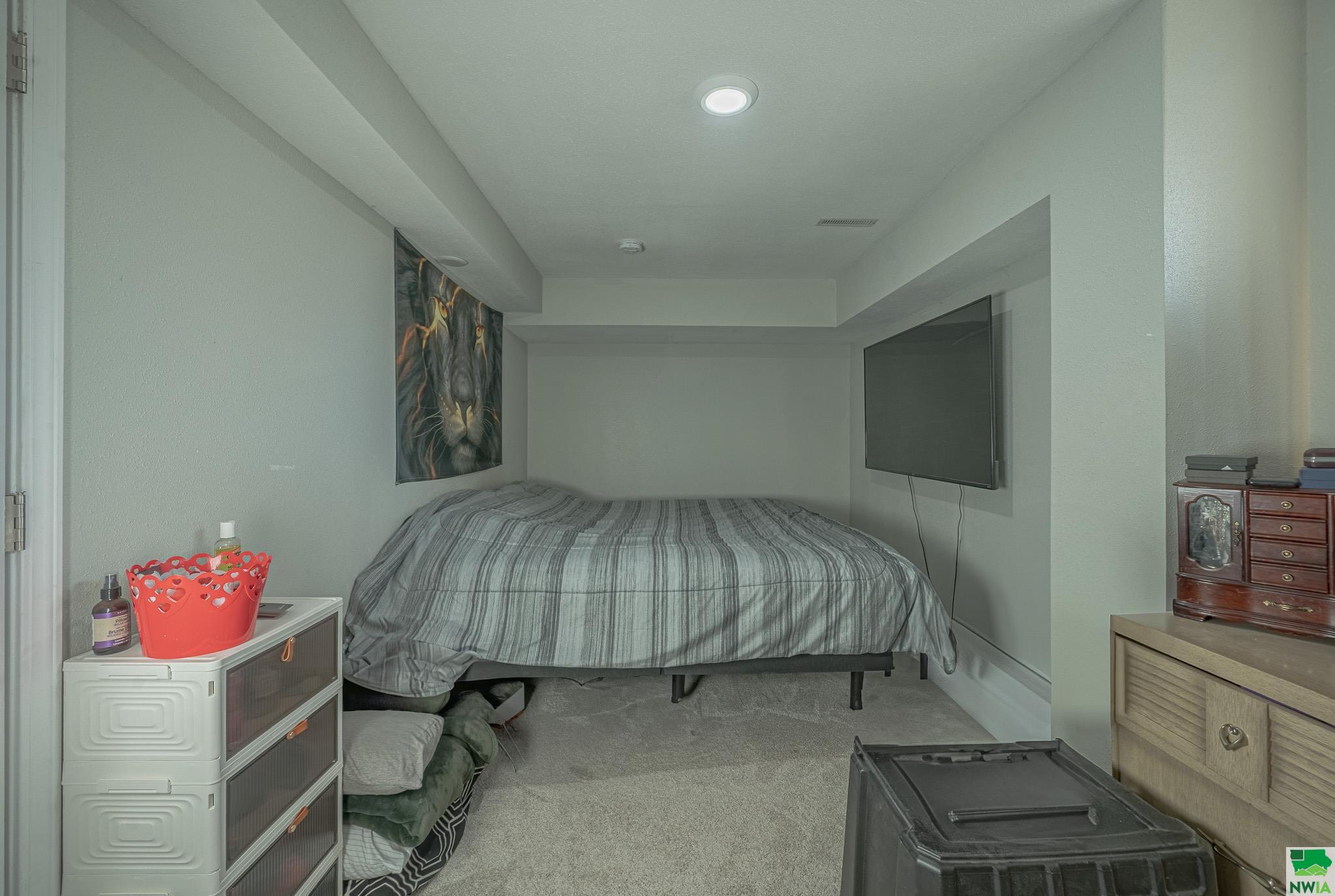 MLS #828235