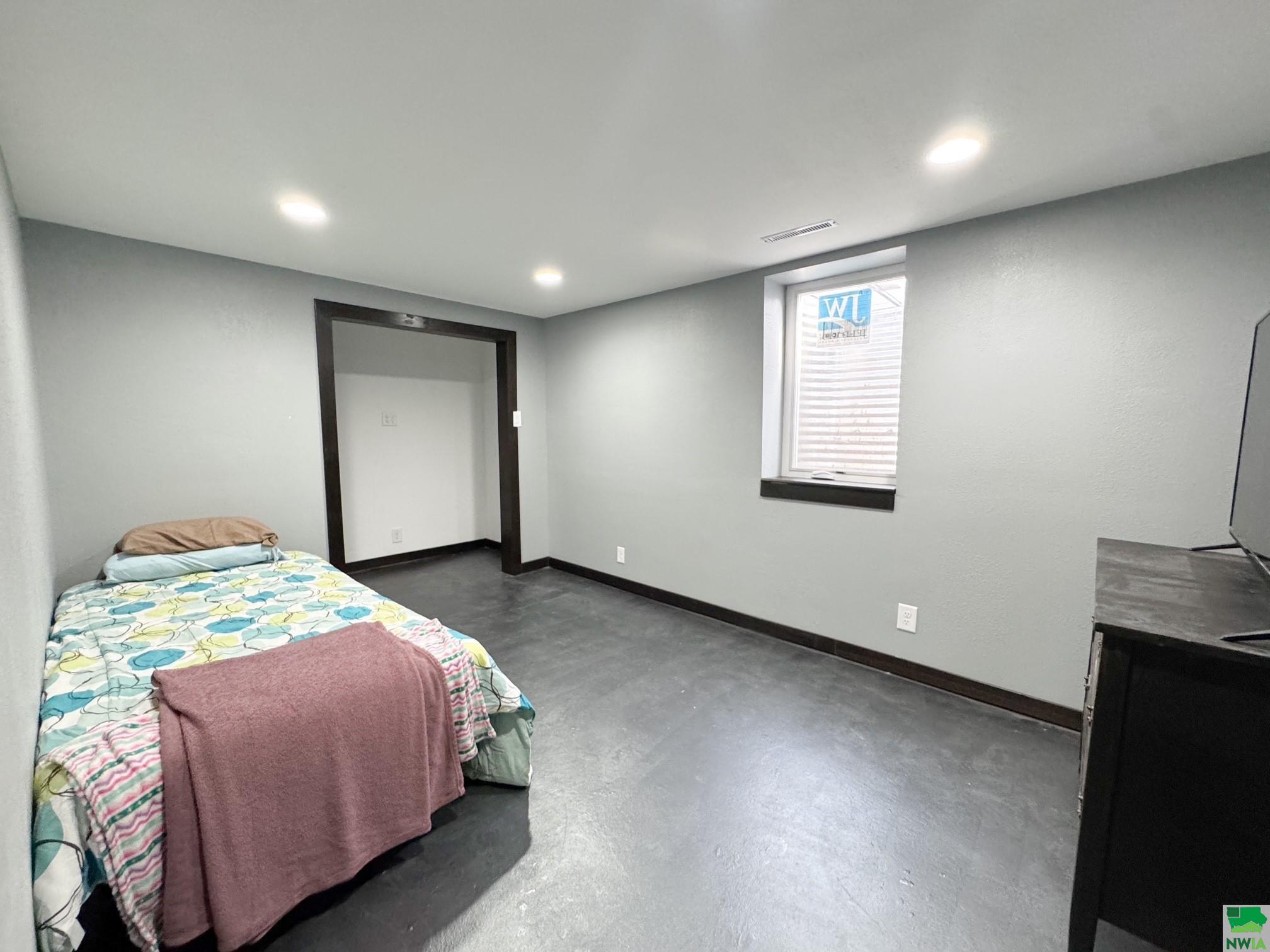 MLS #828237