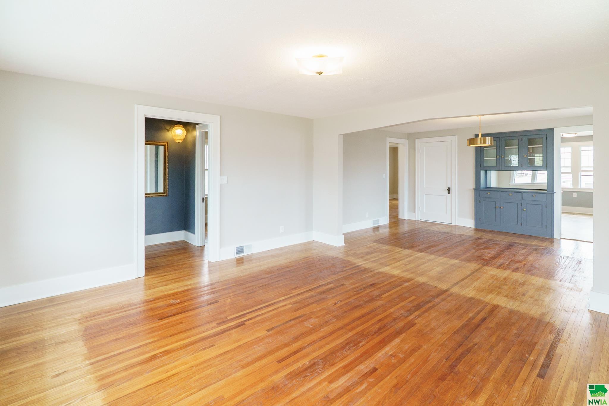 MLS #828245