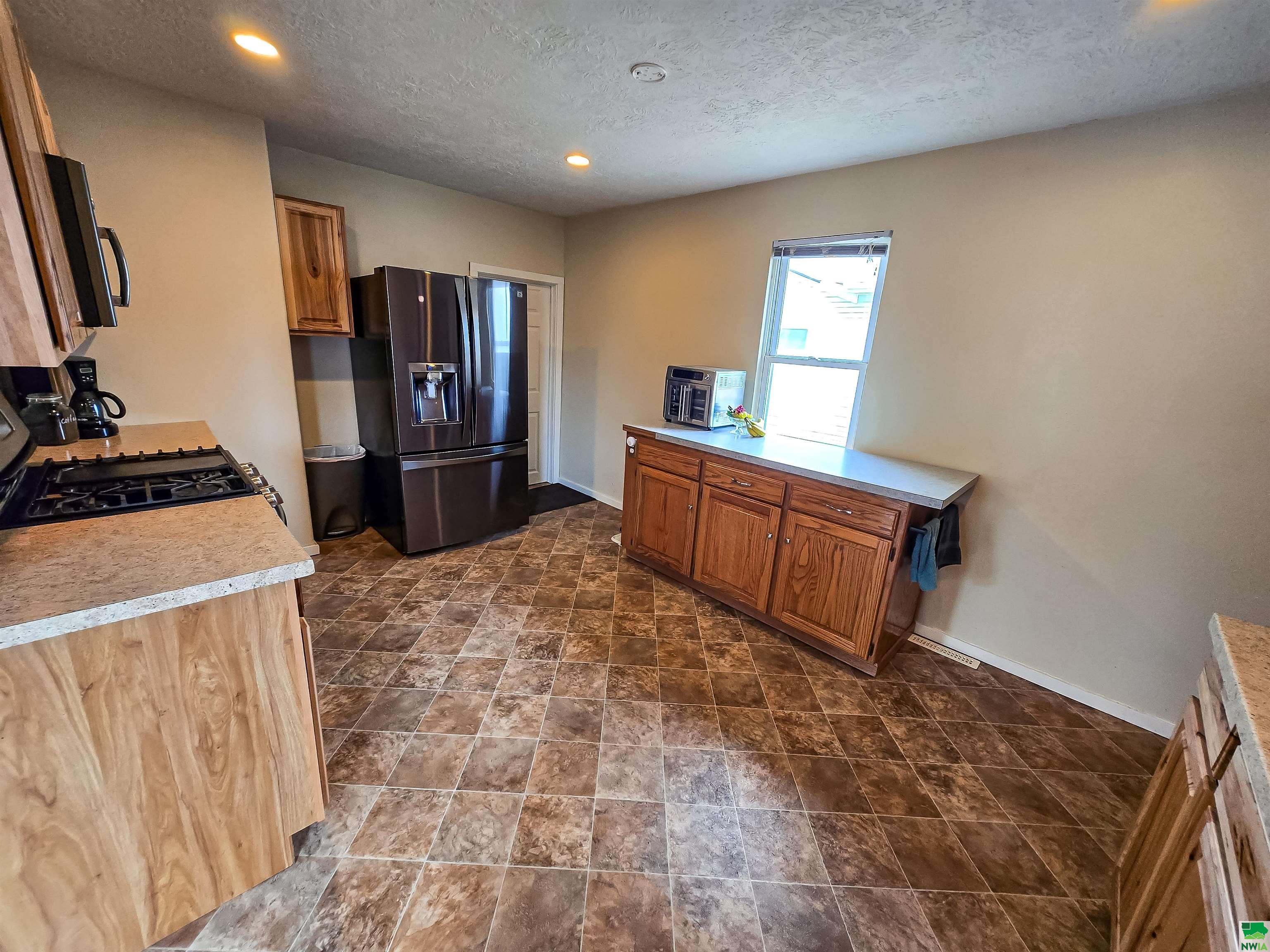 MLS #828246