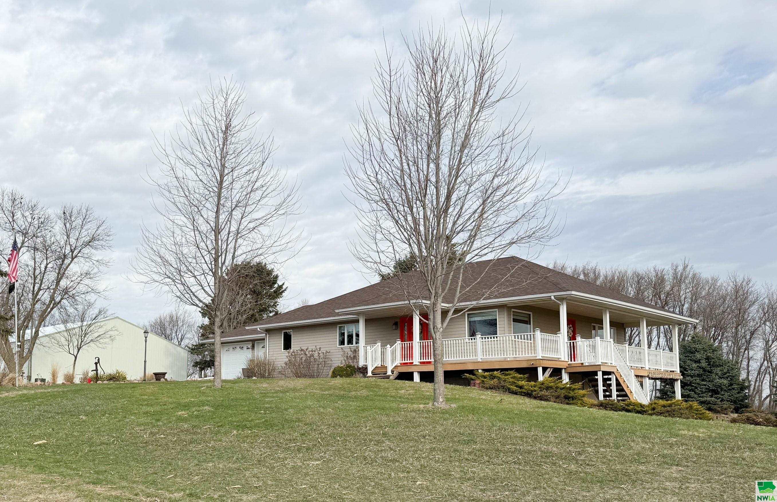 1037 US 75 ave, Rock Rapids, IA 51246 