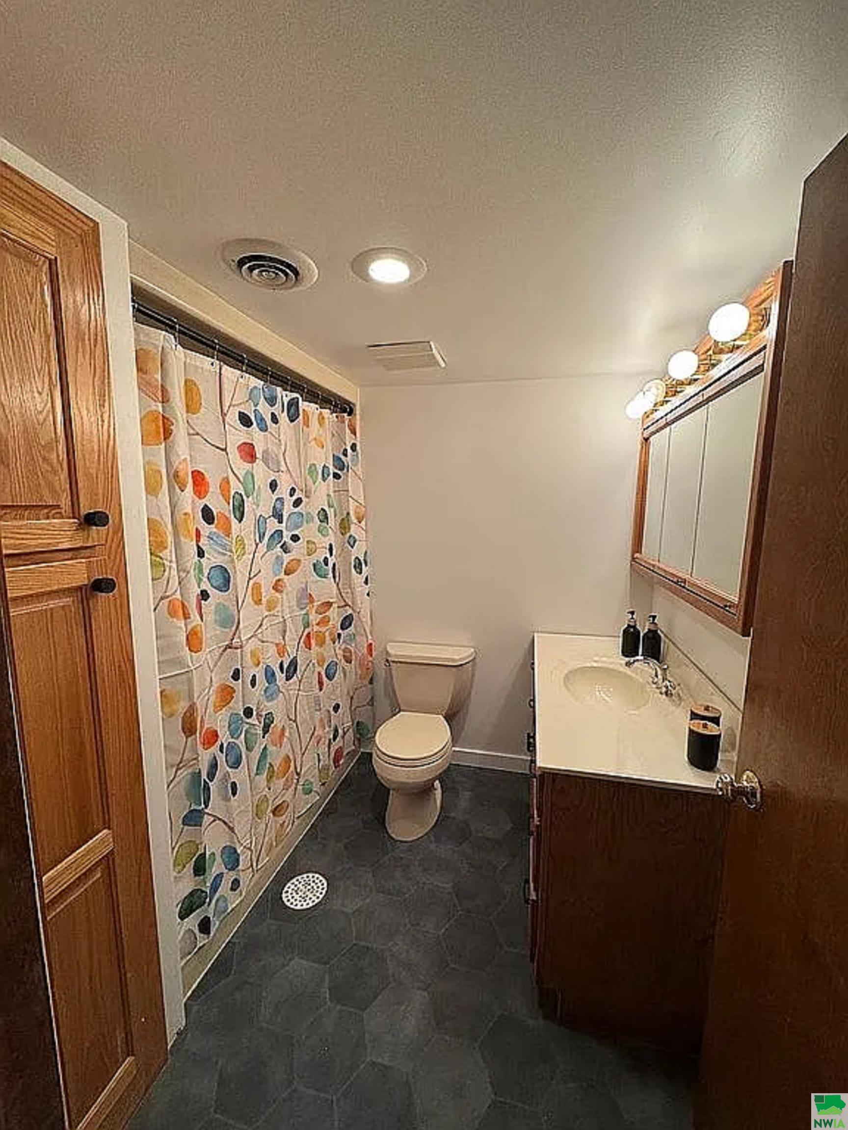 MLS #828250
