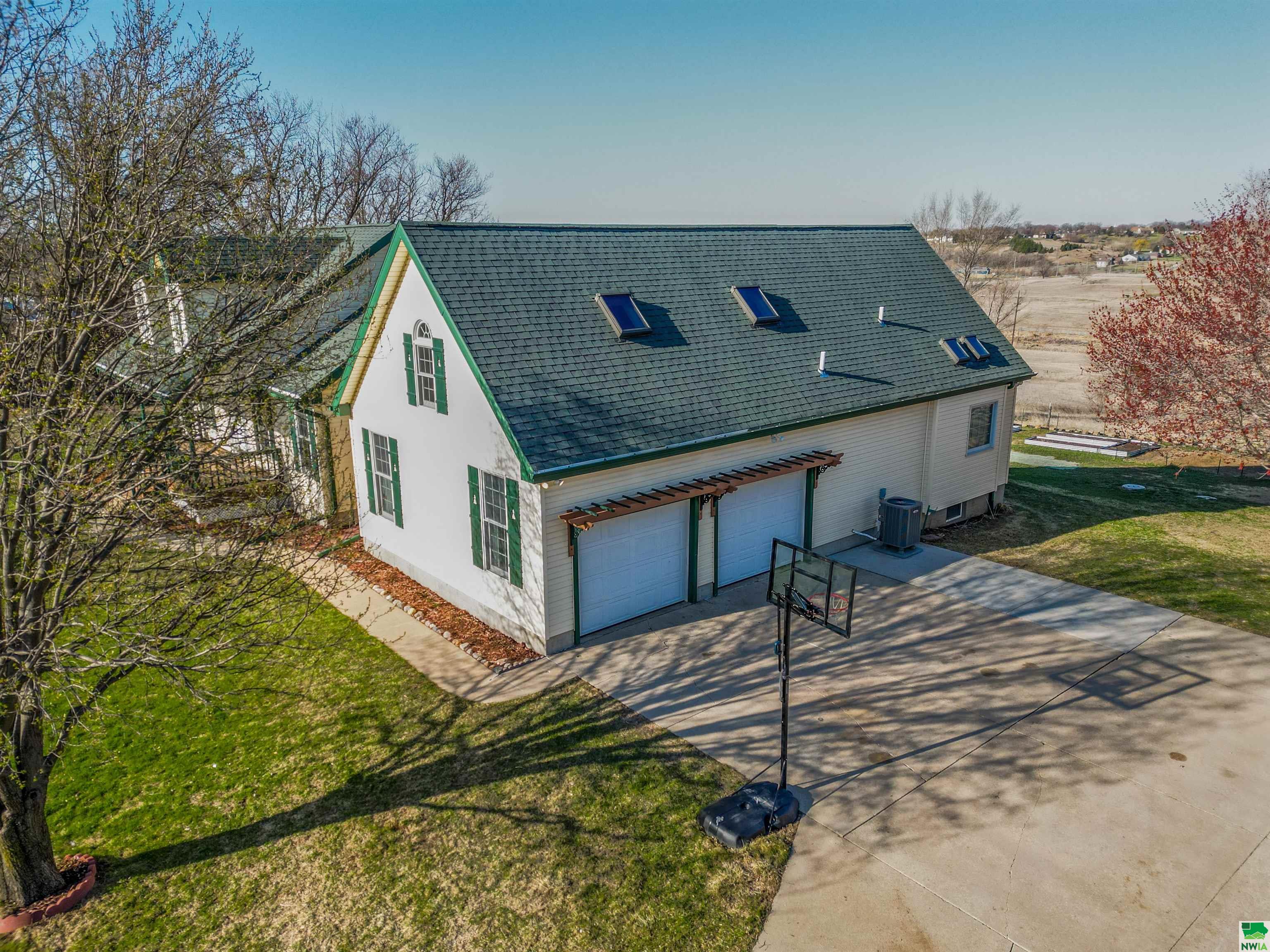 MLS #828257