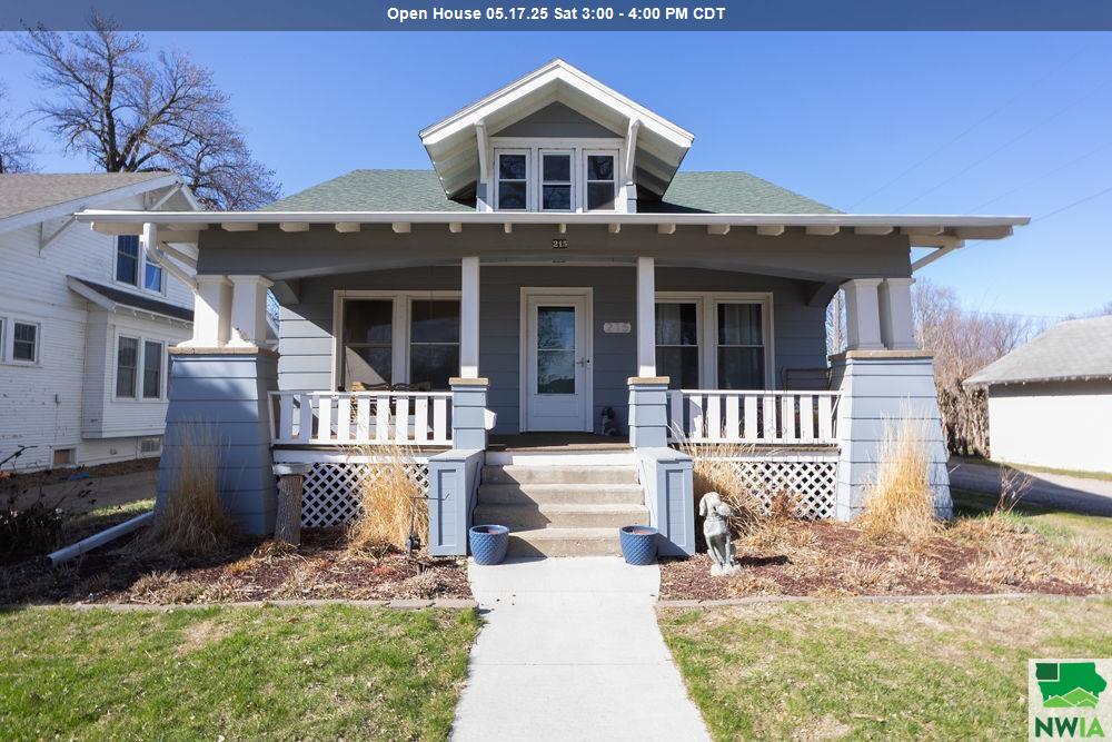 215 4th St NW, LeMars, IA 51031 