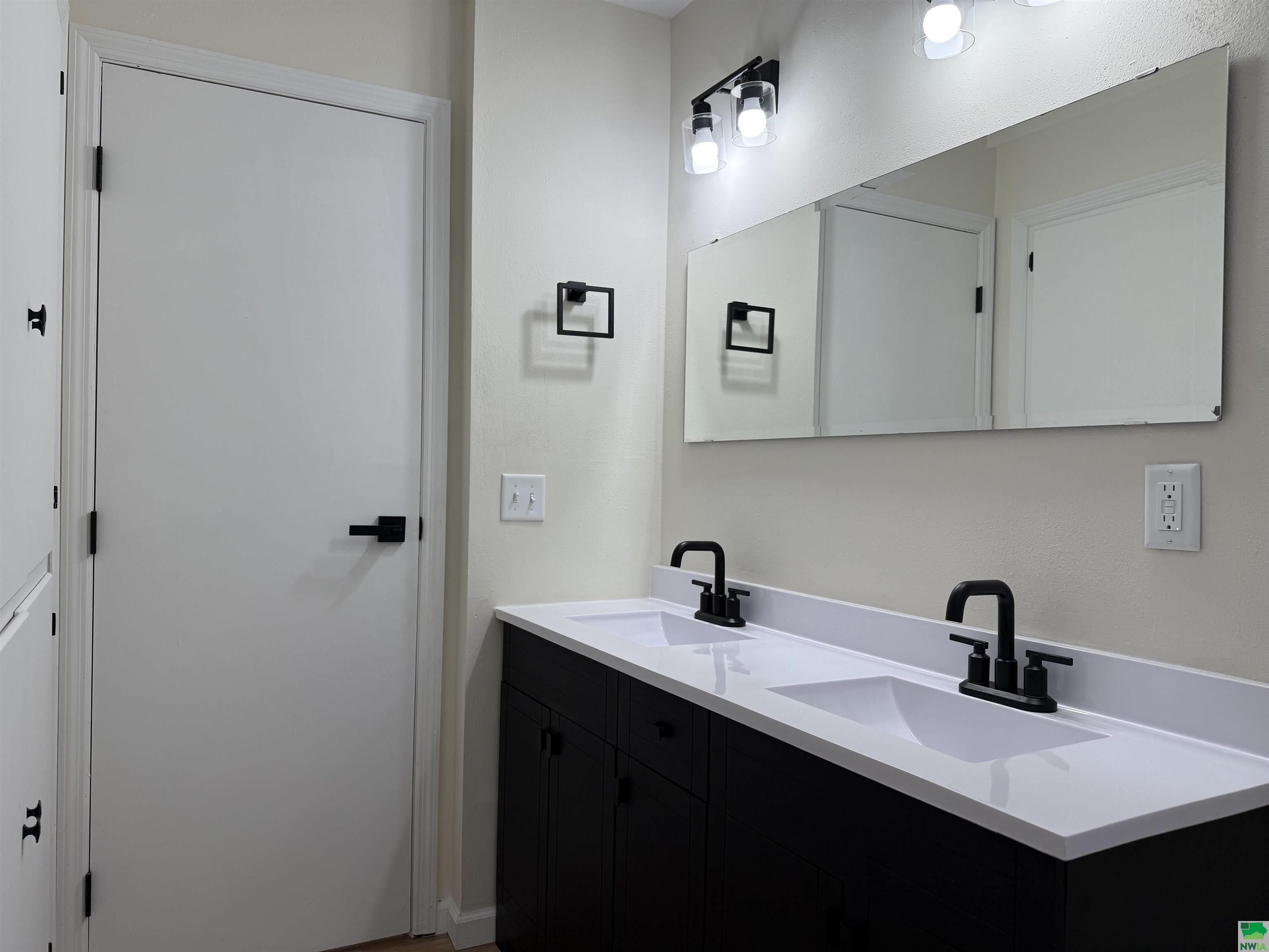 MLS #828262