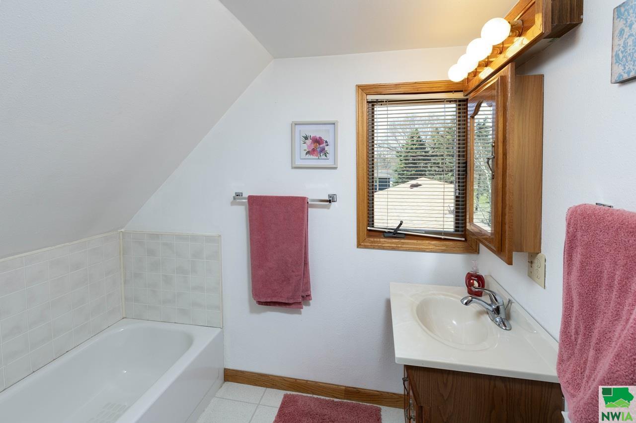 MLS #828269