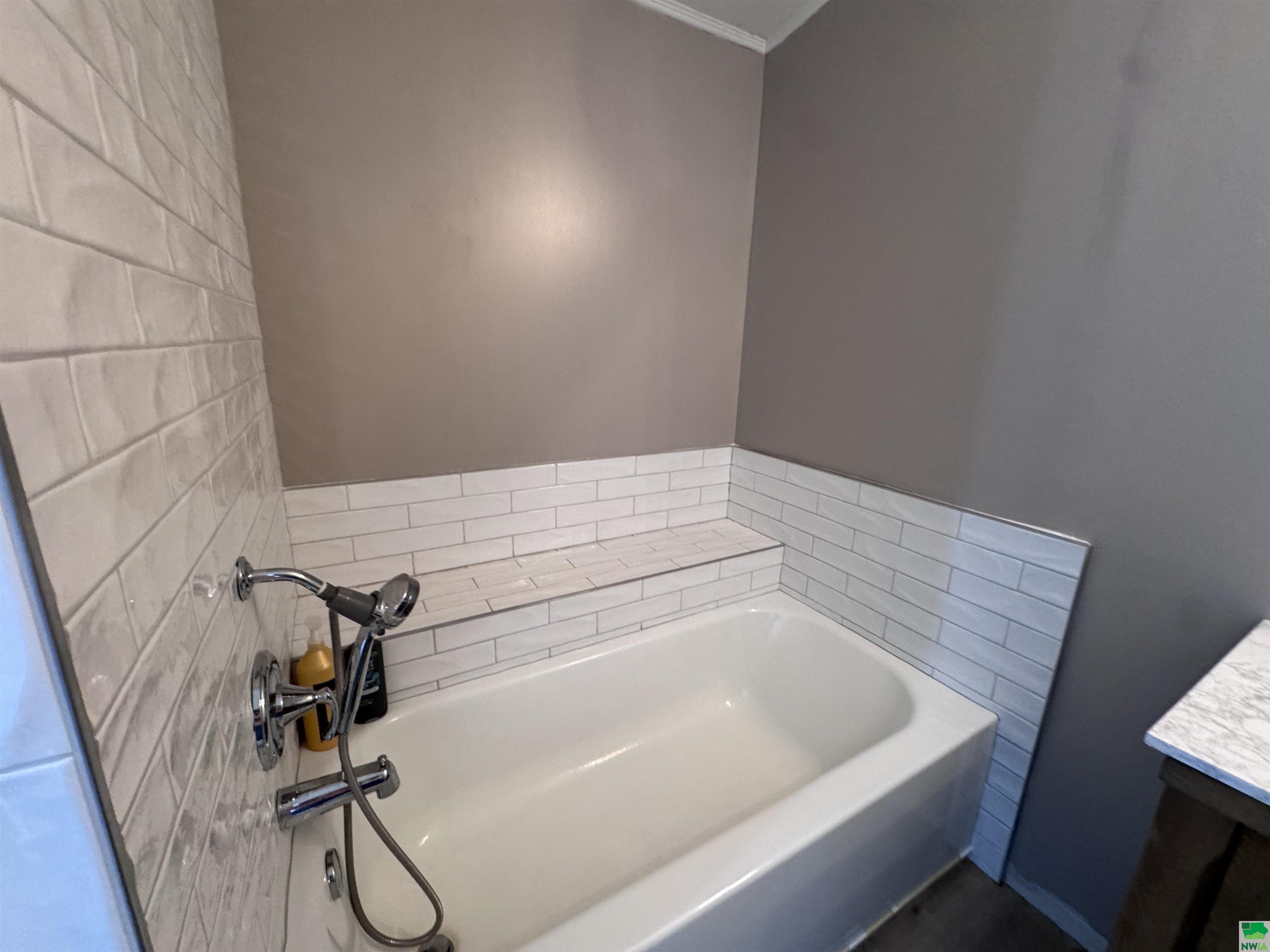 MLS #828271