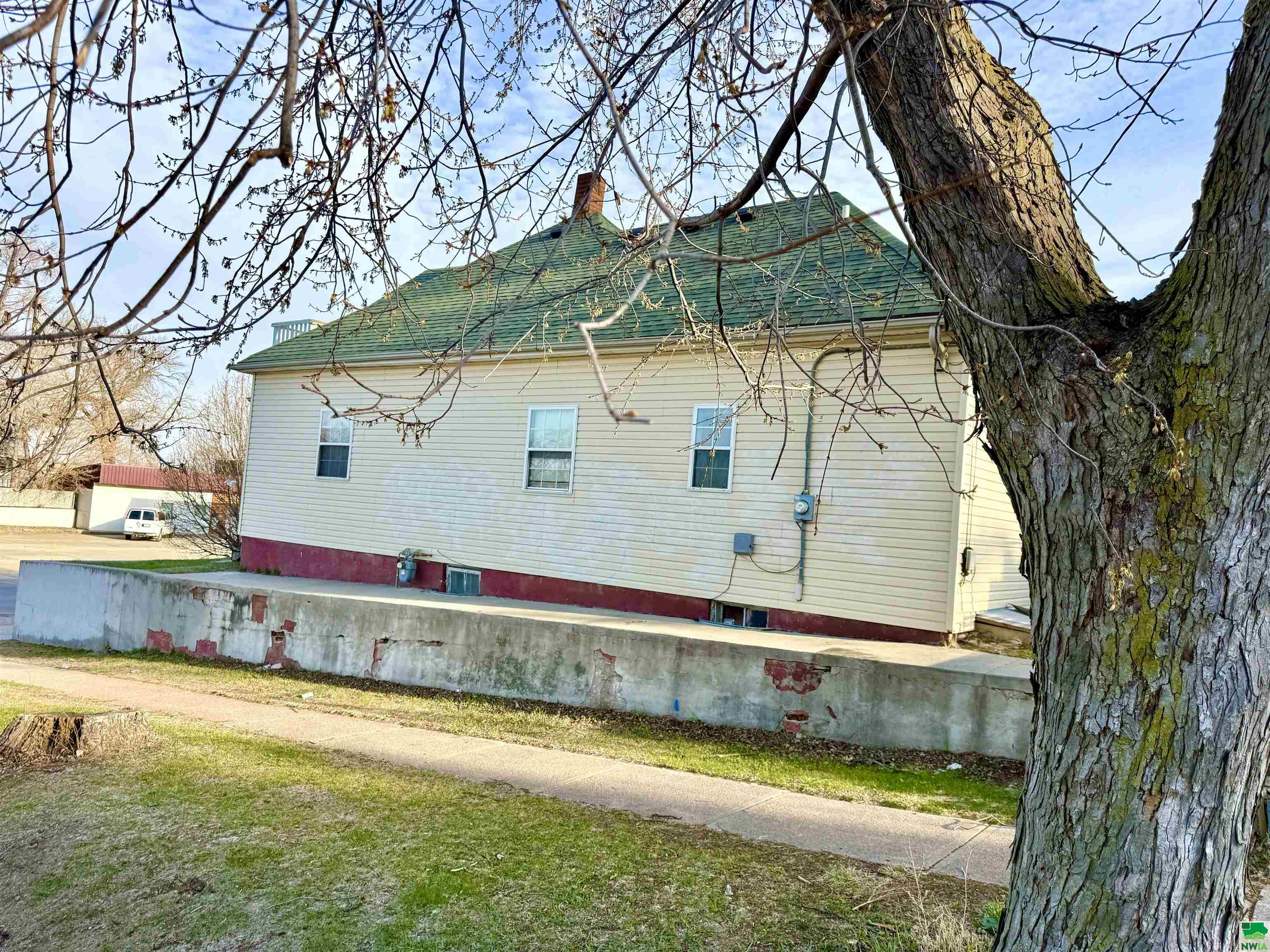 MLS #828276
