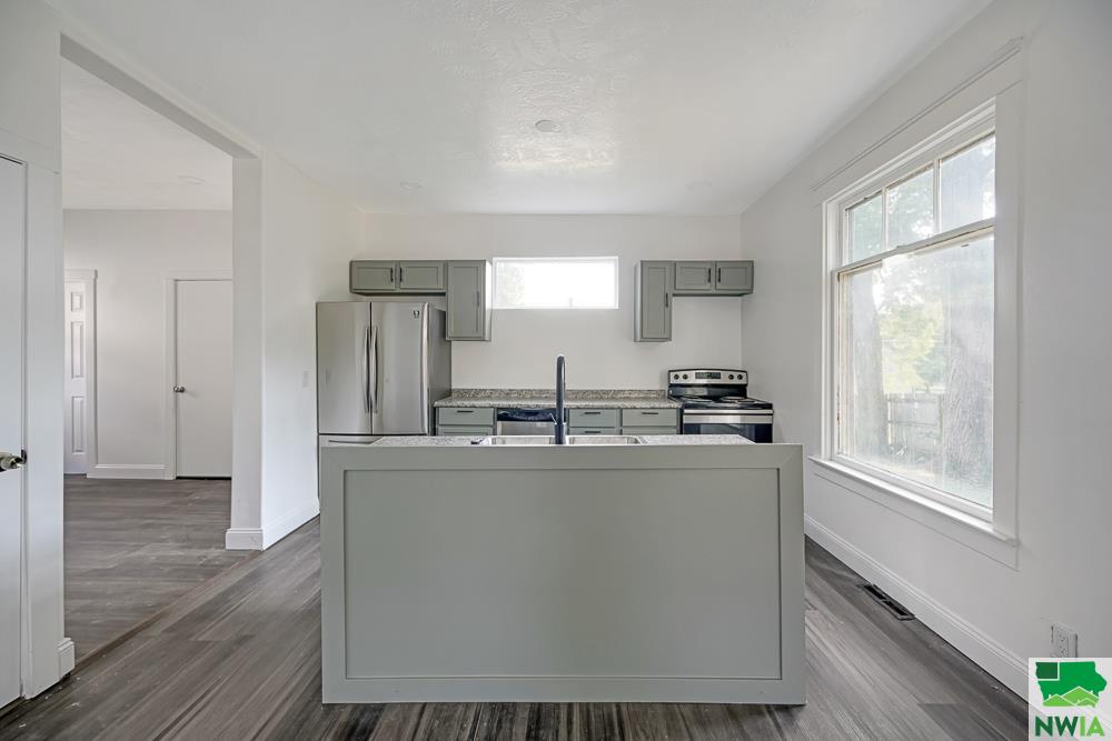 MLS #828280