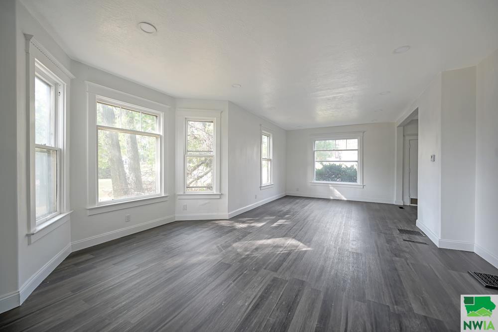 MLS #828280
