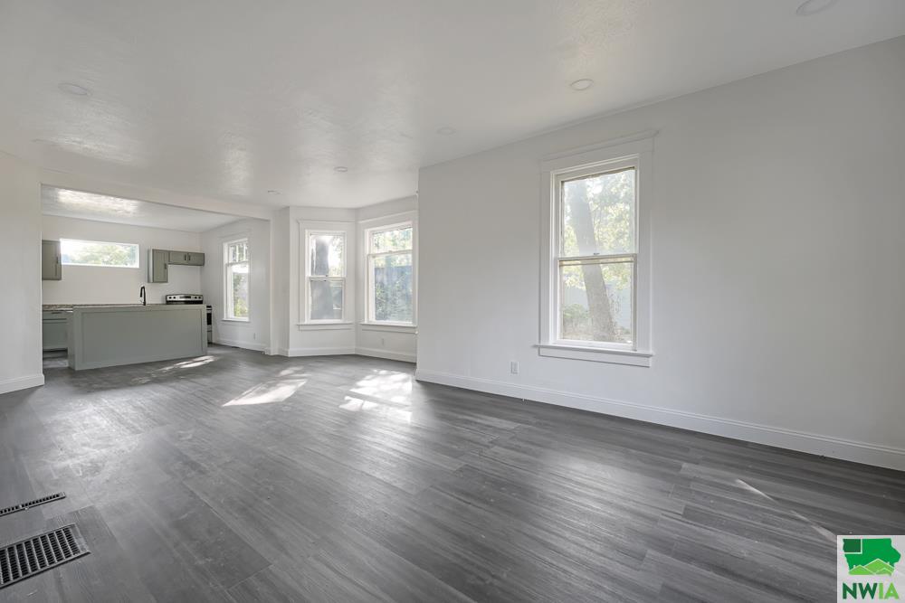 MLS #828280