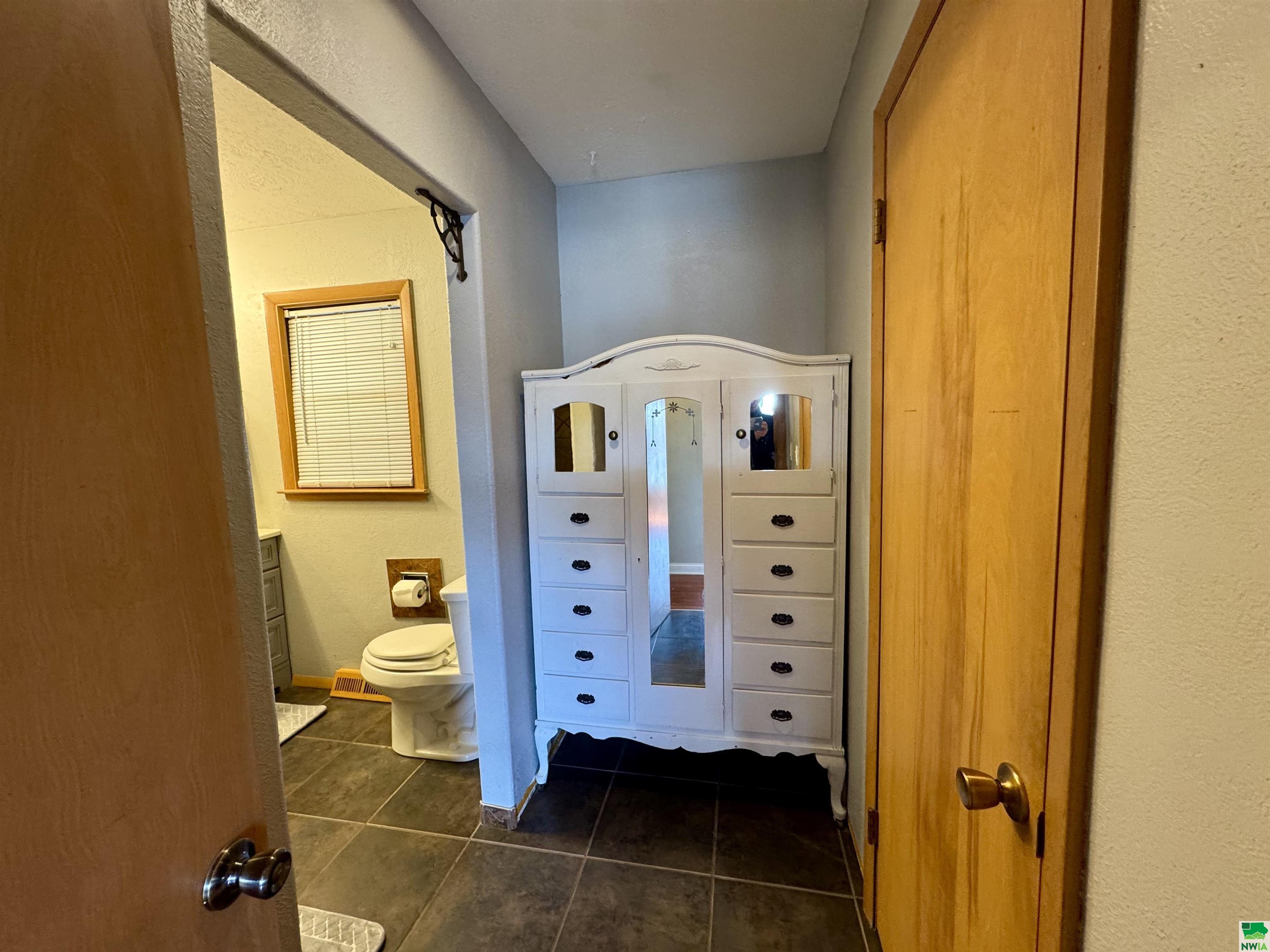 MLS #828289