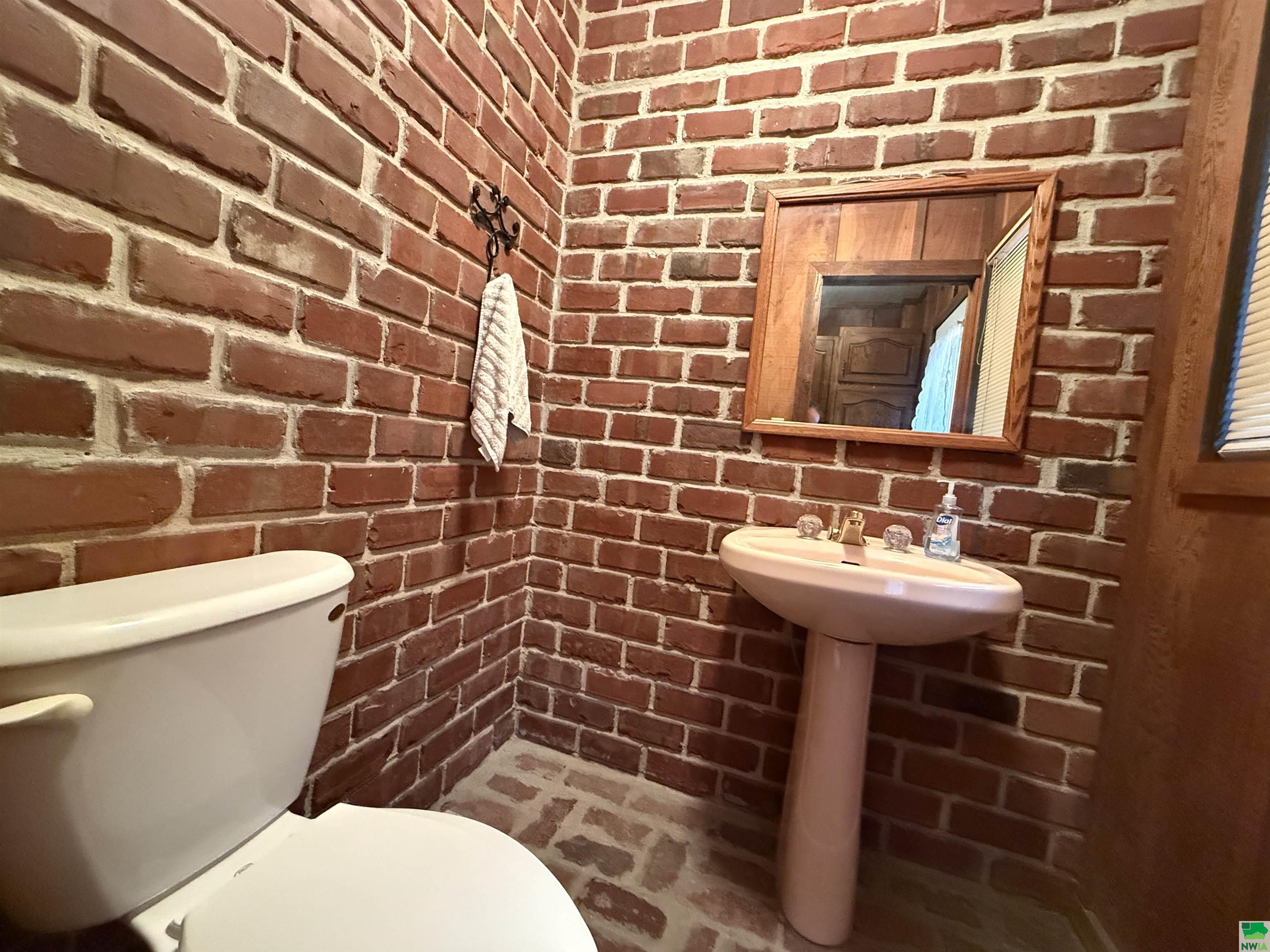 MLS #828290